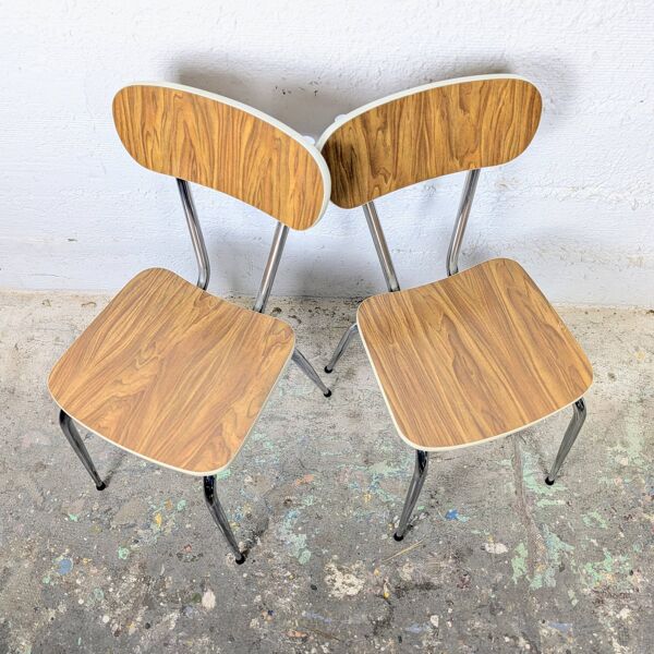 Duo de chaises en formica