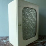 The 1950s wall cabinet