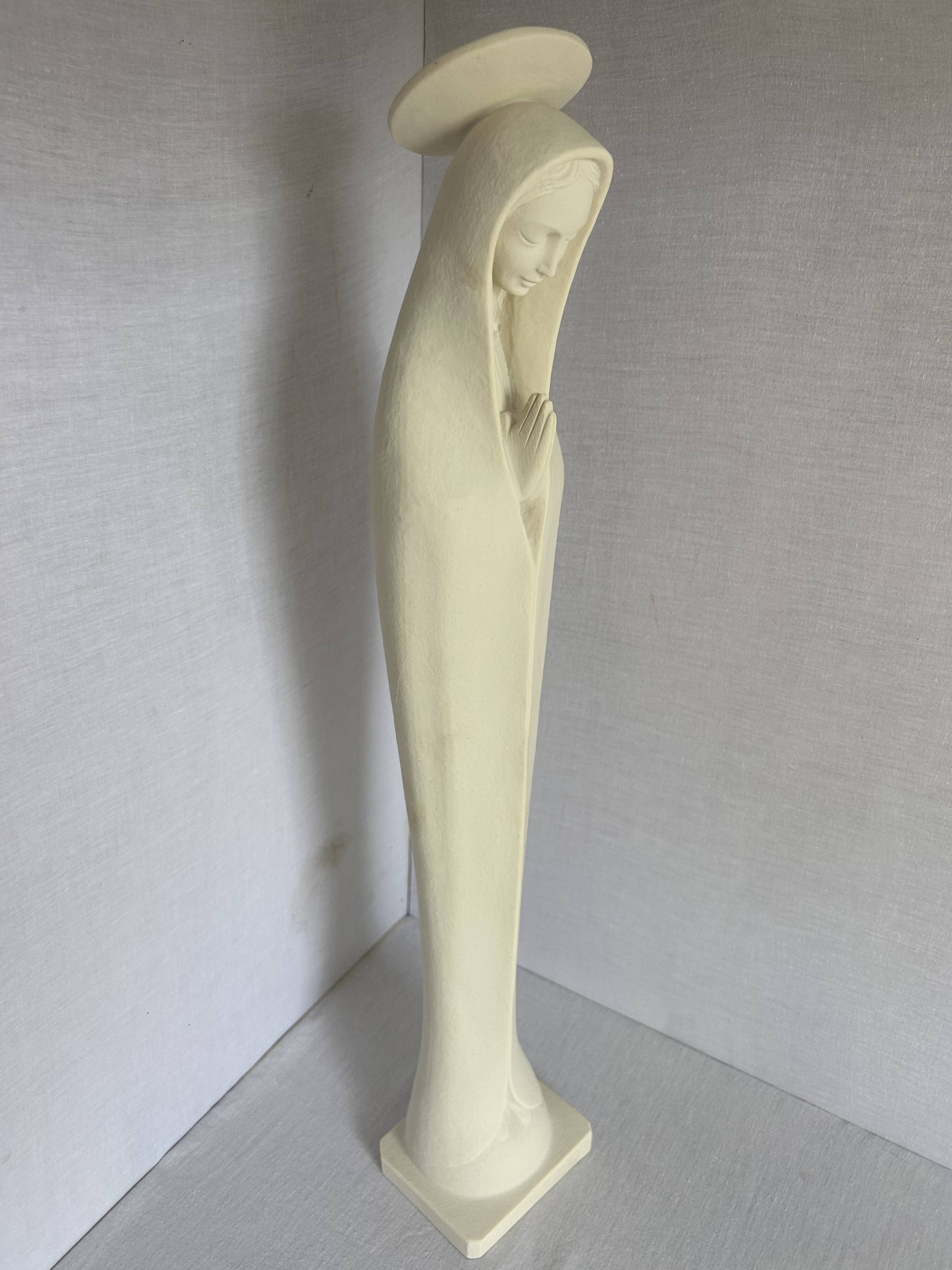 Statue of Saint Mary