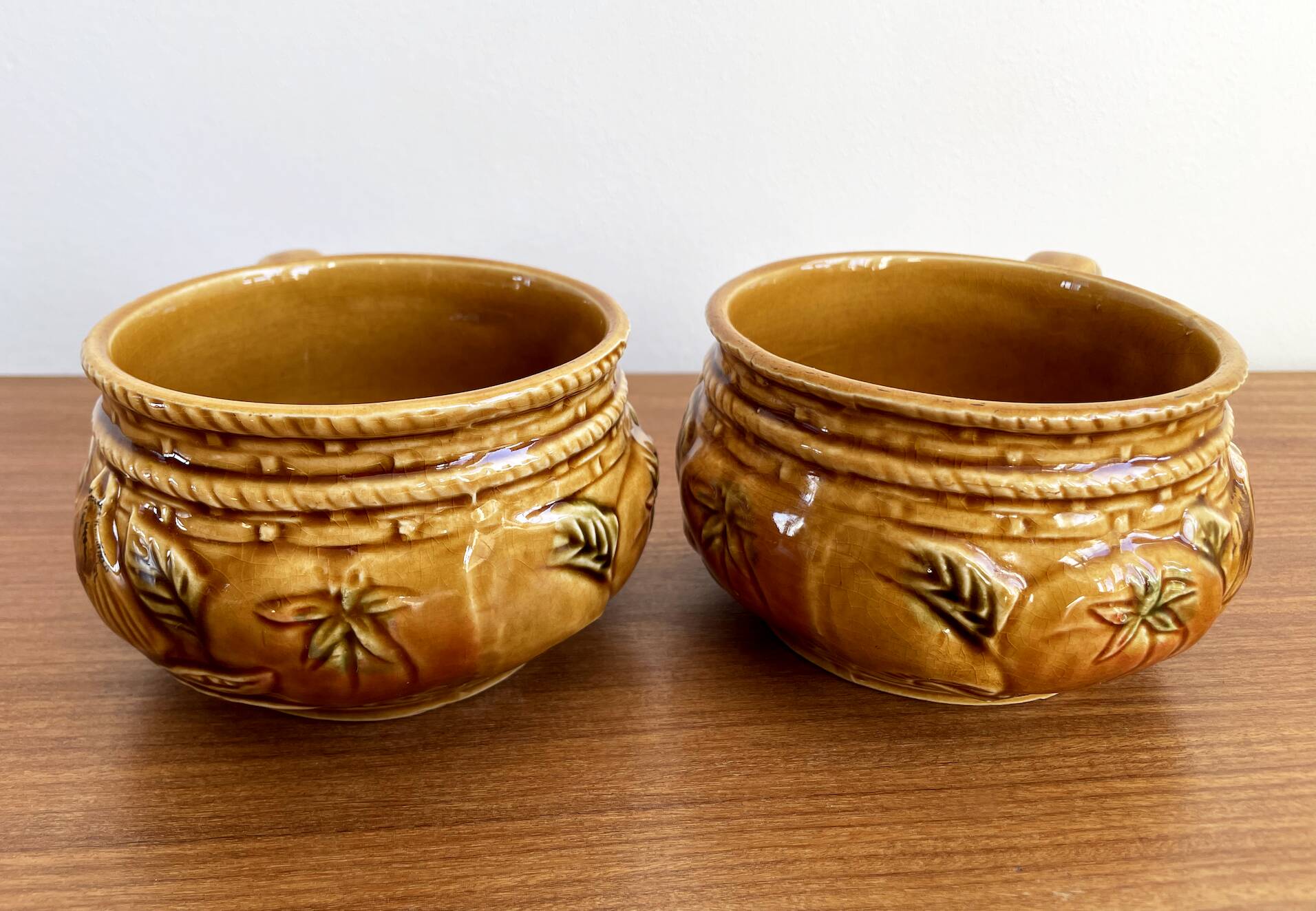 Pair of Japanese Majolica Soup Bowls Featuring Tomatoes and Onions