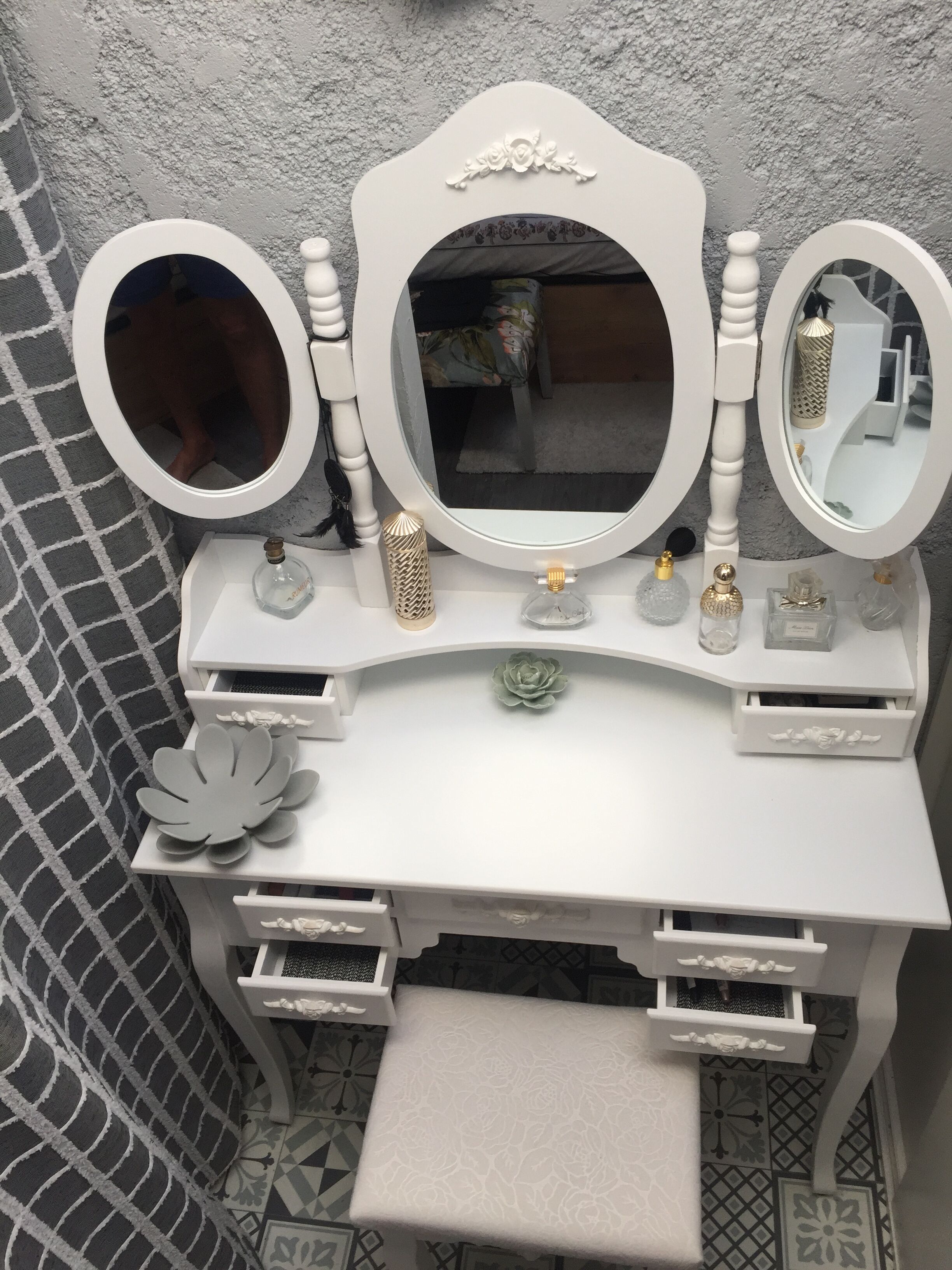 Cabinet desk dressing table white lacquered wood romantic style triptych mirror chic