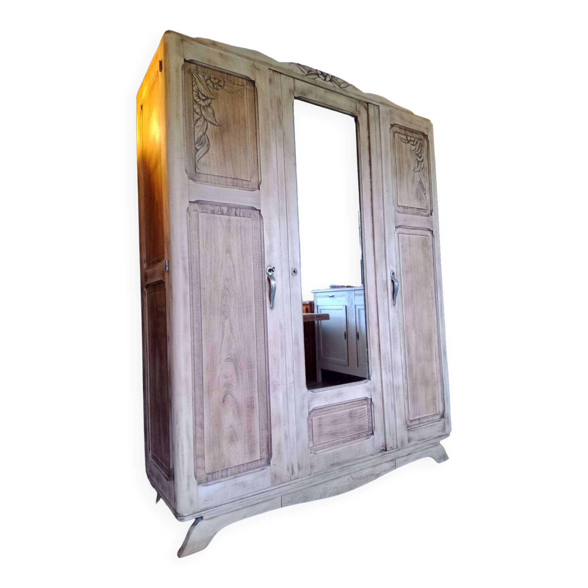 Art deco wardrobe