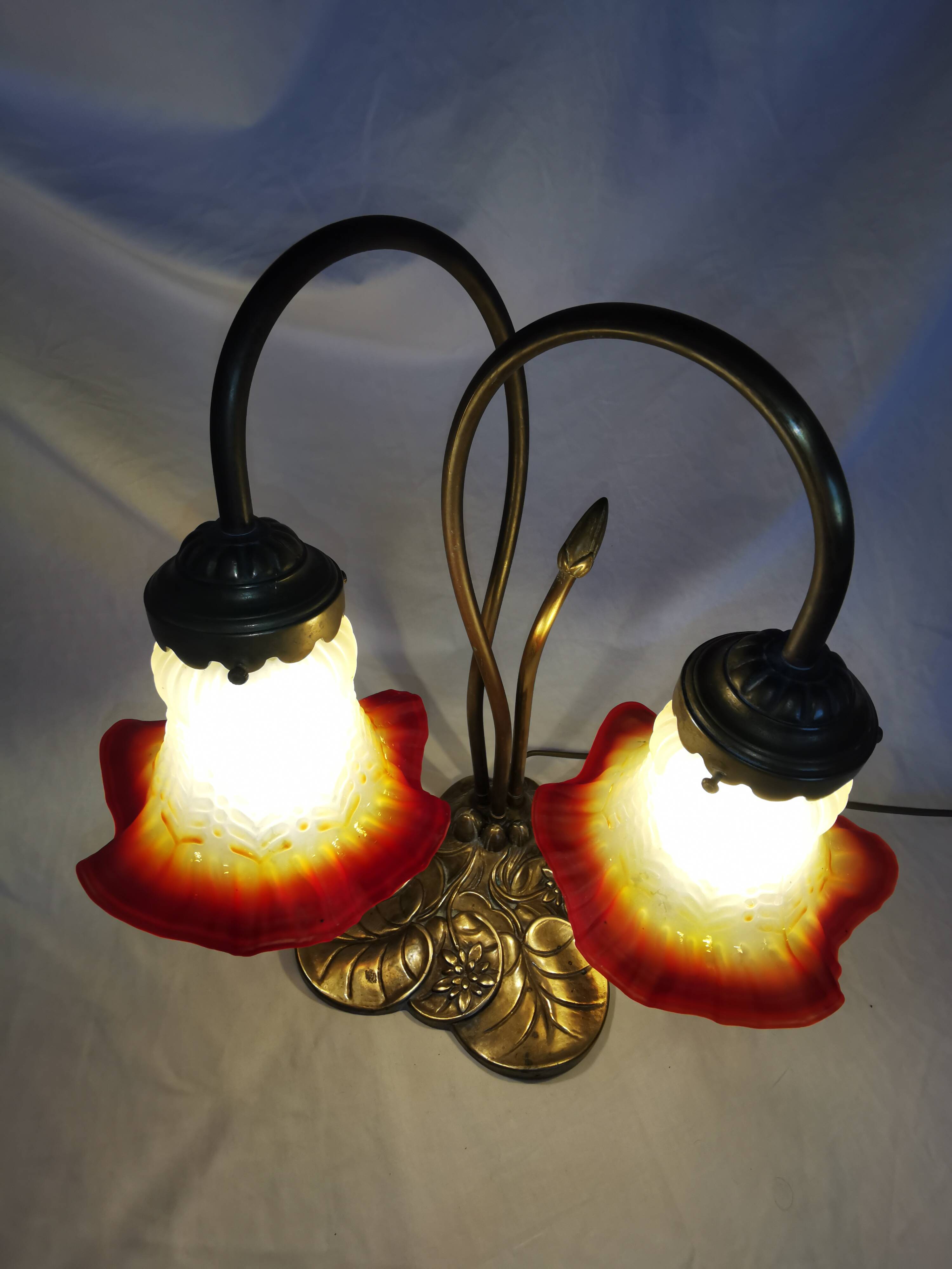 Brass water lily lamp and glass paste tulip, double, art nouveau style.