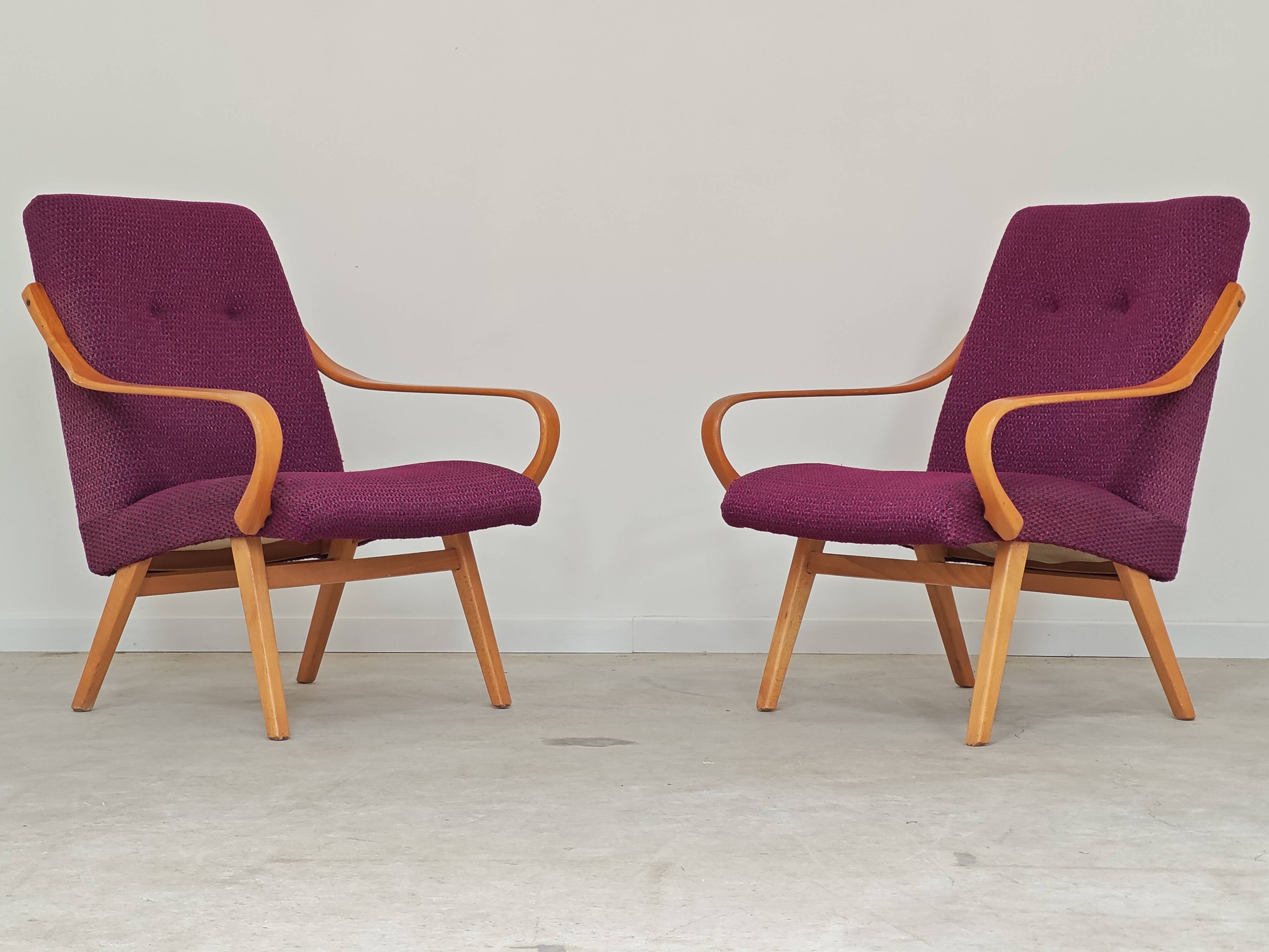 Pair of 6953 purple armchairs by Jaroslav Smidek for TON (Thonet)