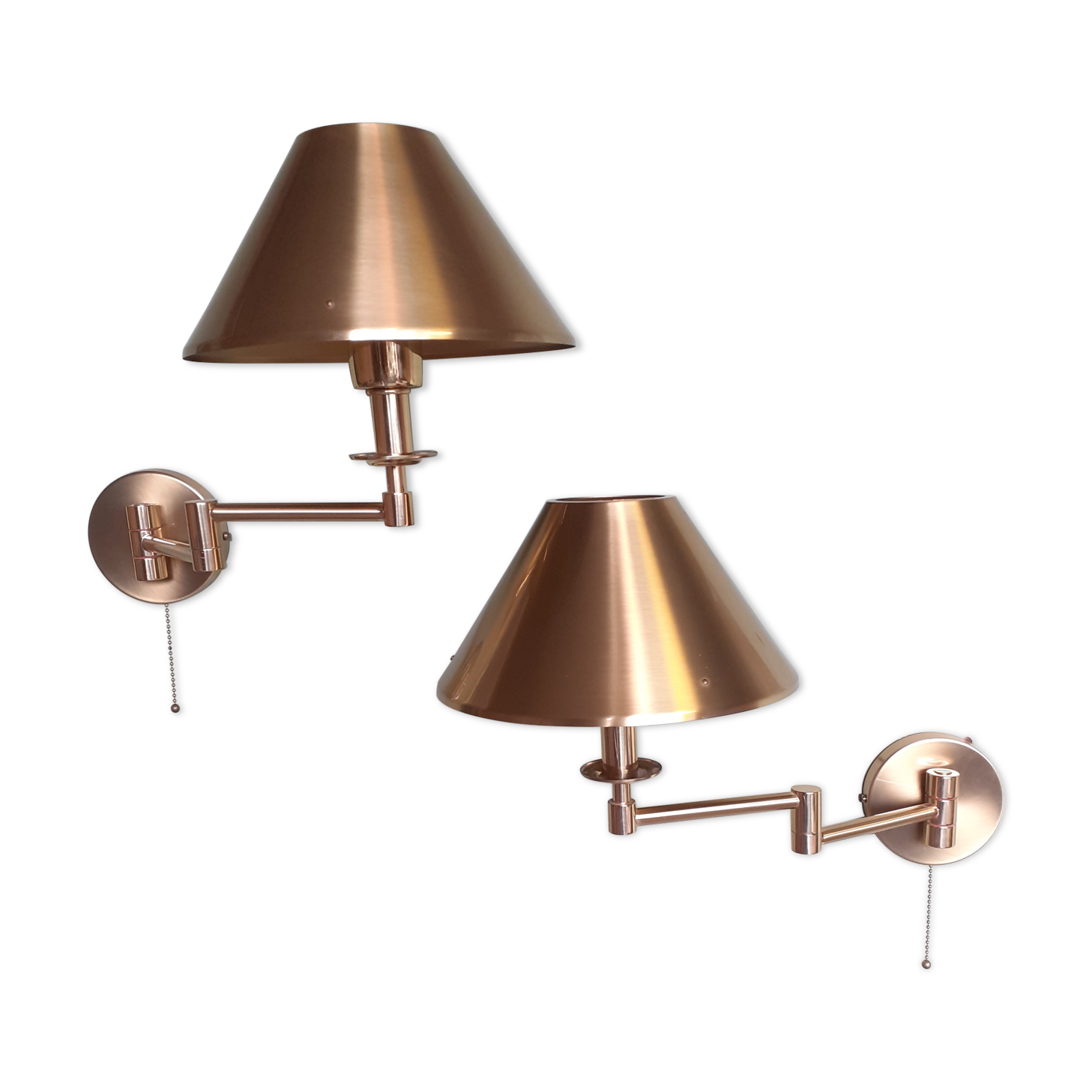 Pair of golden wall lamps Deknudt Lighting