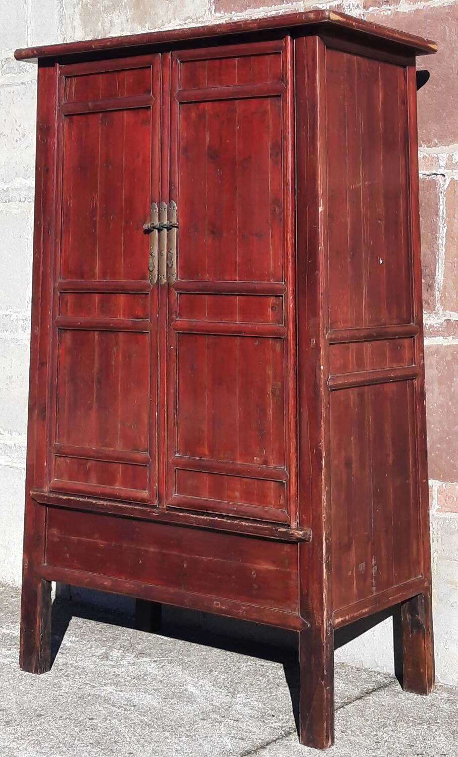 19th-century Chinese wardrobe (Height 2.6m)