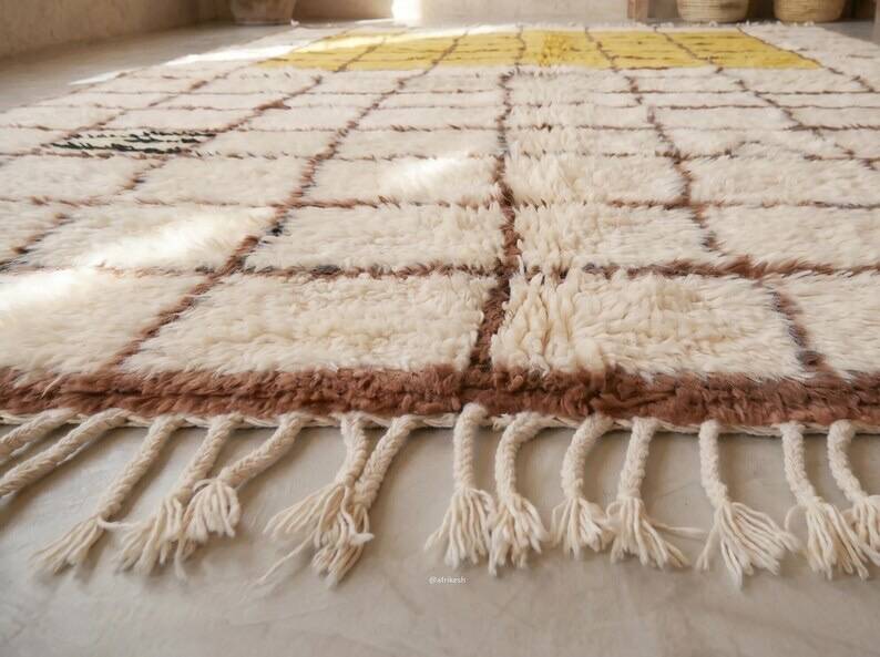 Authentic handmade Berber rug, size 1.4/2.6 m.