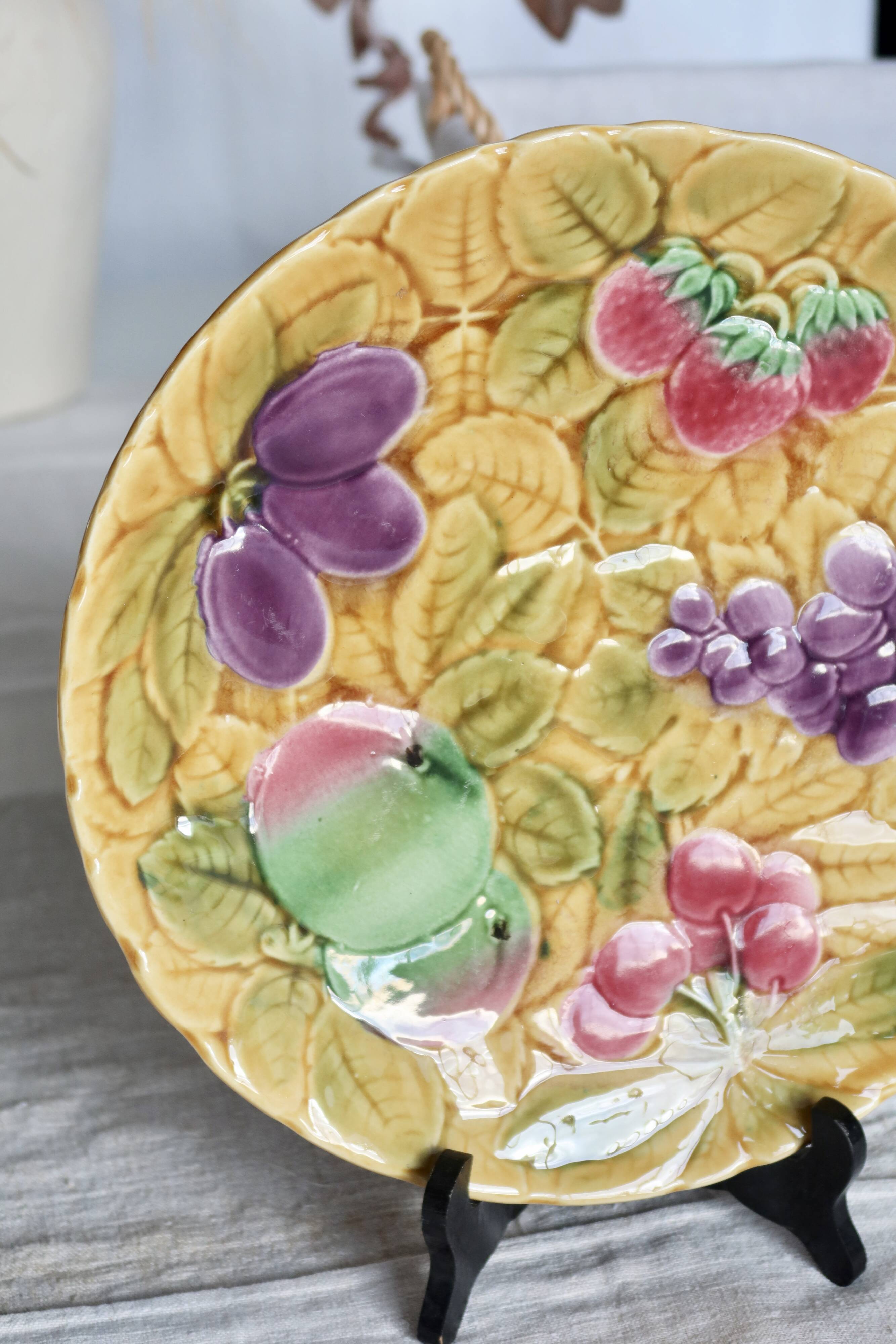Vintage Sarreguemines barbotine serving platter
