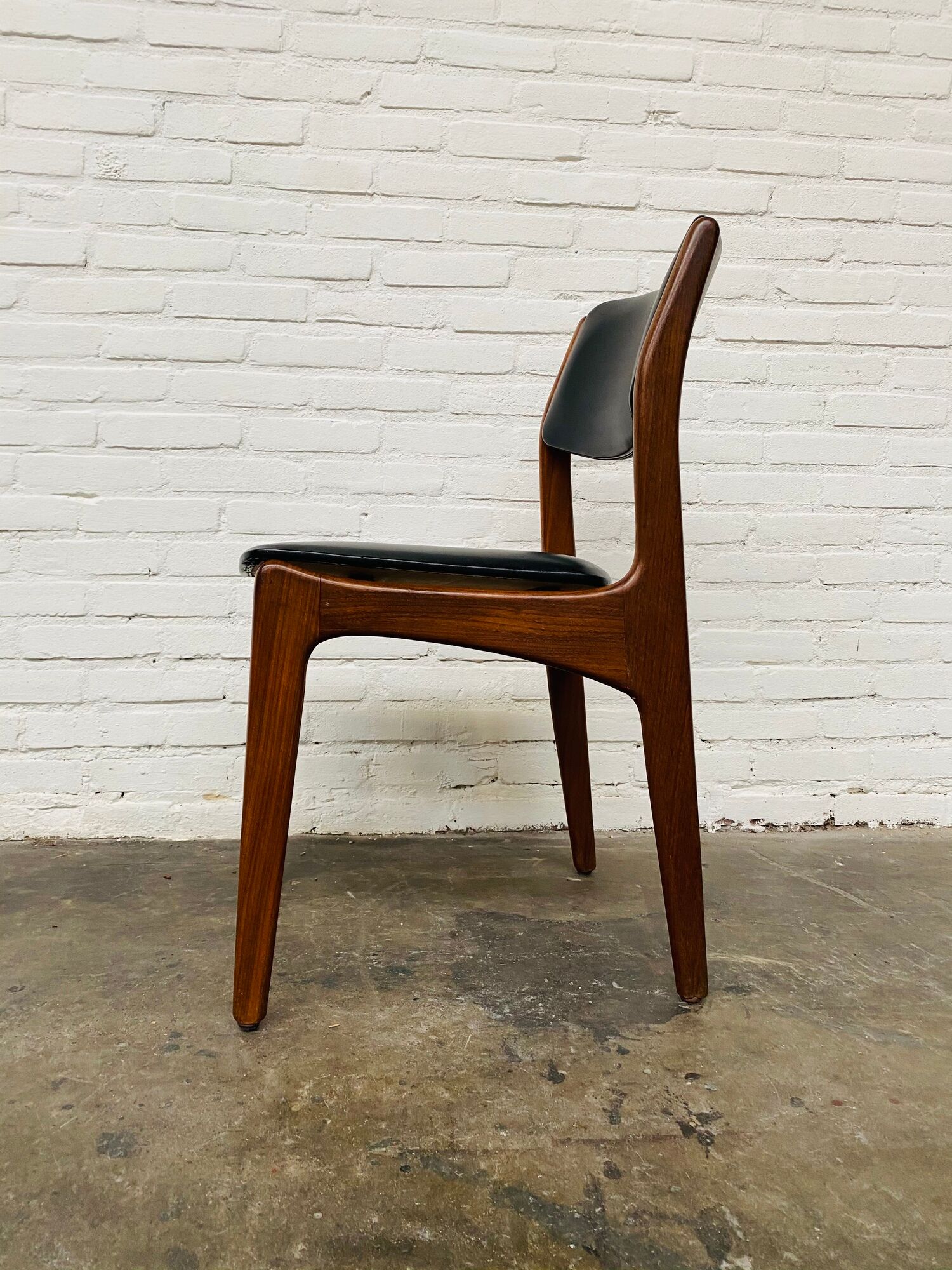 Vintage Set of 4 Teak Dining Chairs by Louis van Teeffelen voor Wèbè, 1960s.