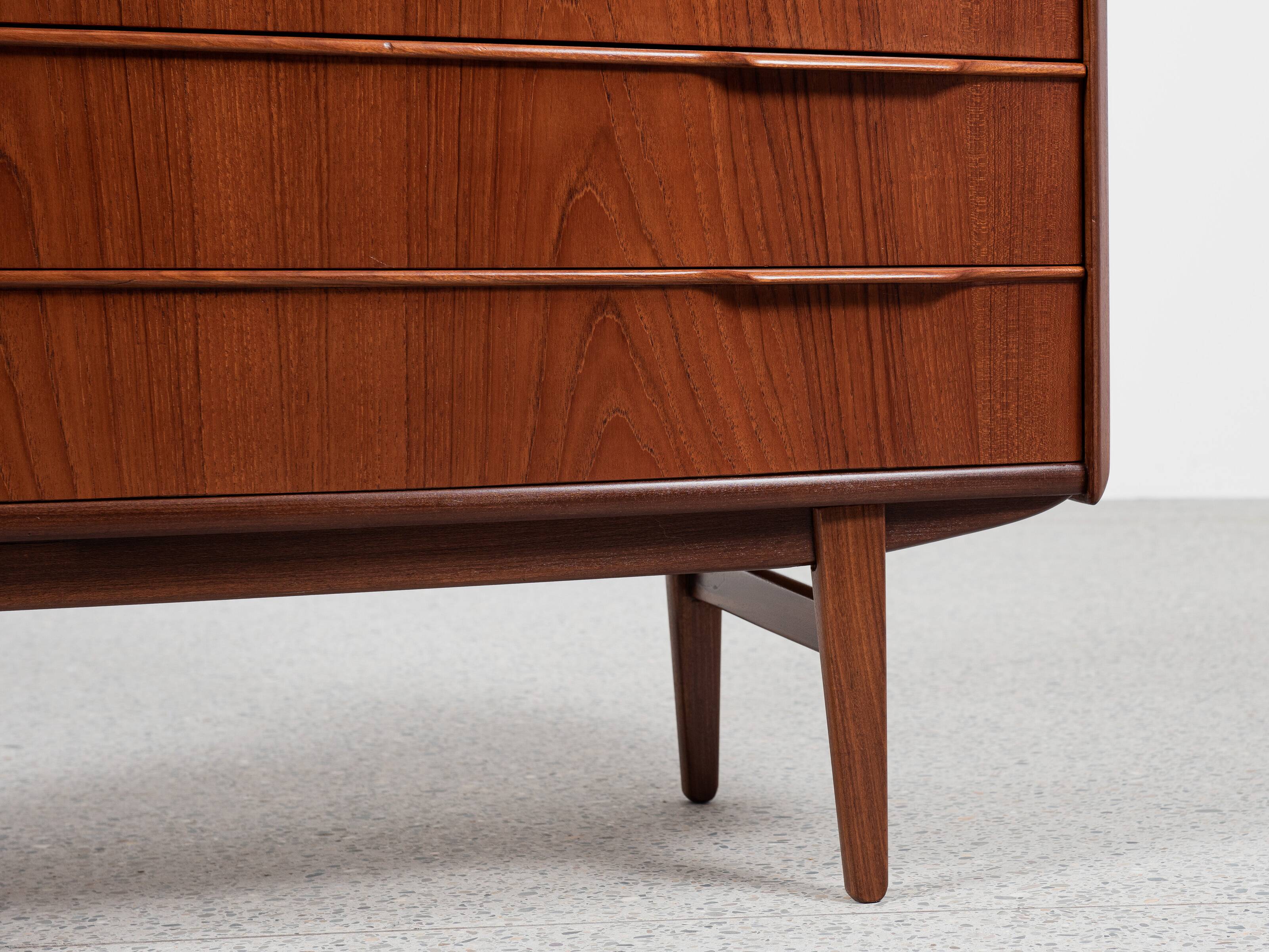 Midcentury Danish wider chest of 5 drawers in teak 1960s