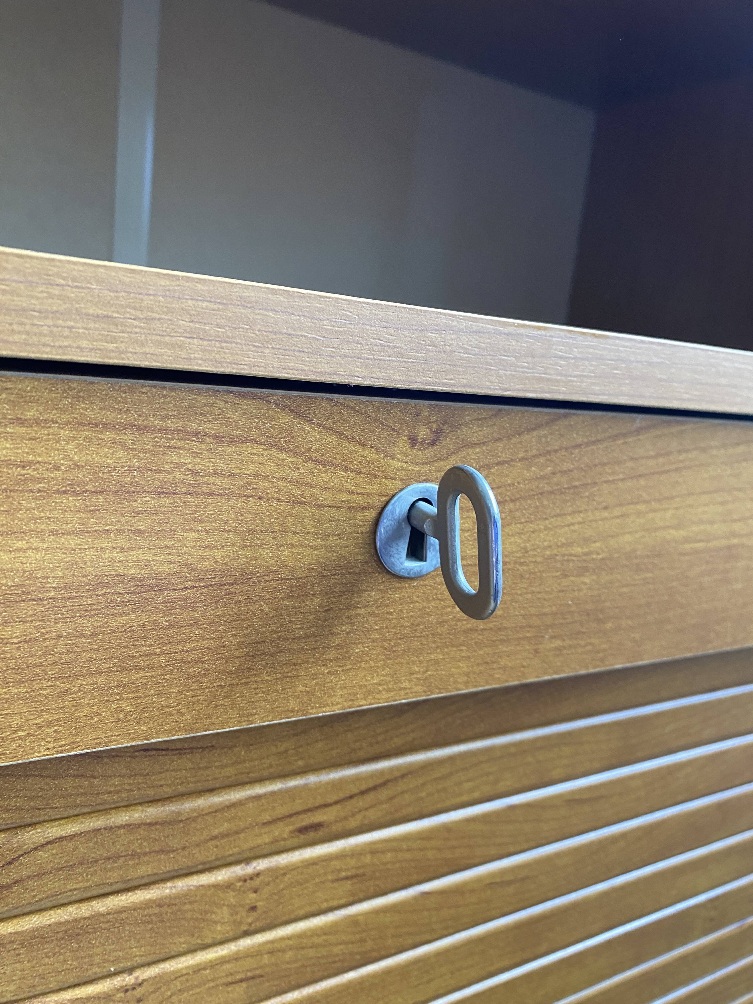 Low storage unit, 70s/80s three height-adjustable shelves