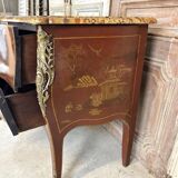 Louis XV style commode in red lacquer from the 1900s.