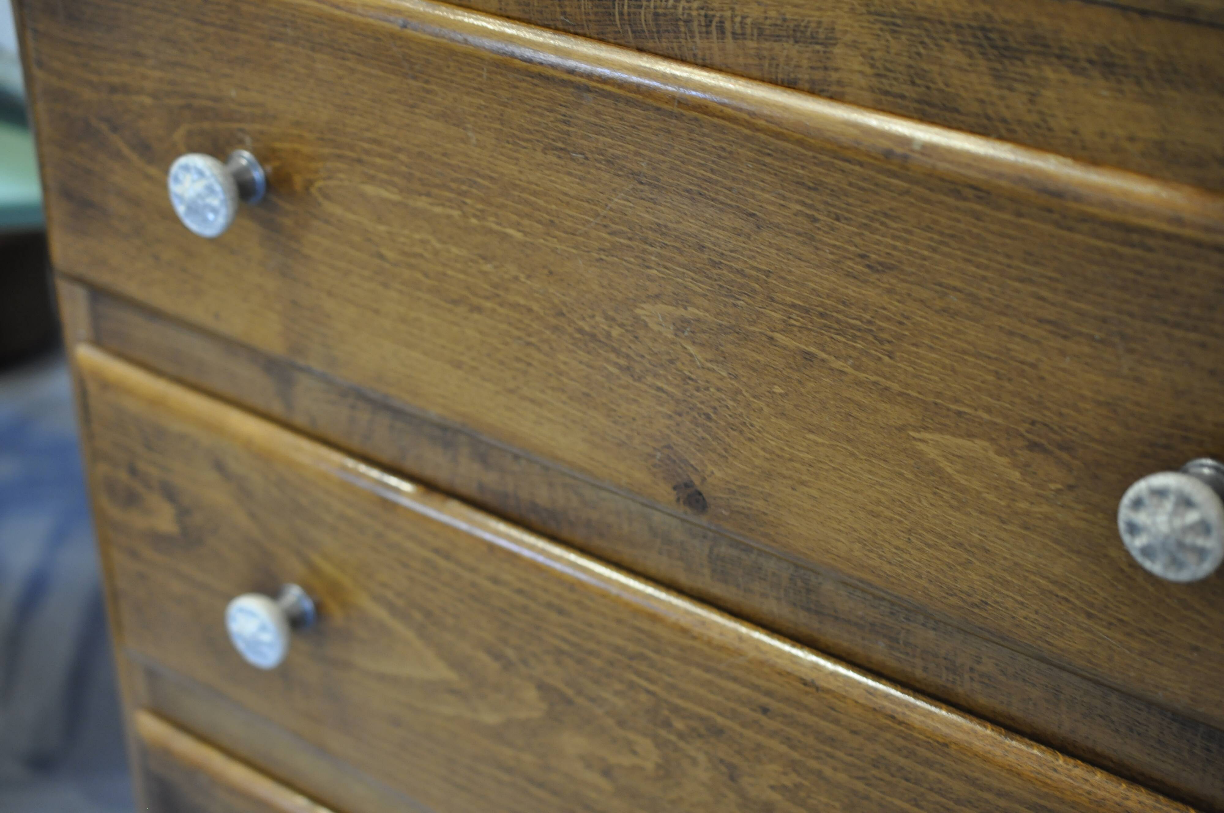 Small Parisian chest of drawers