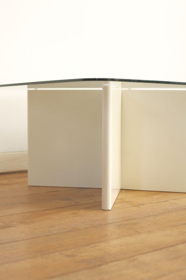 Table basse bois laqué et dalle de verre, France, 1980