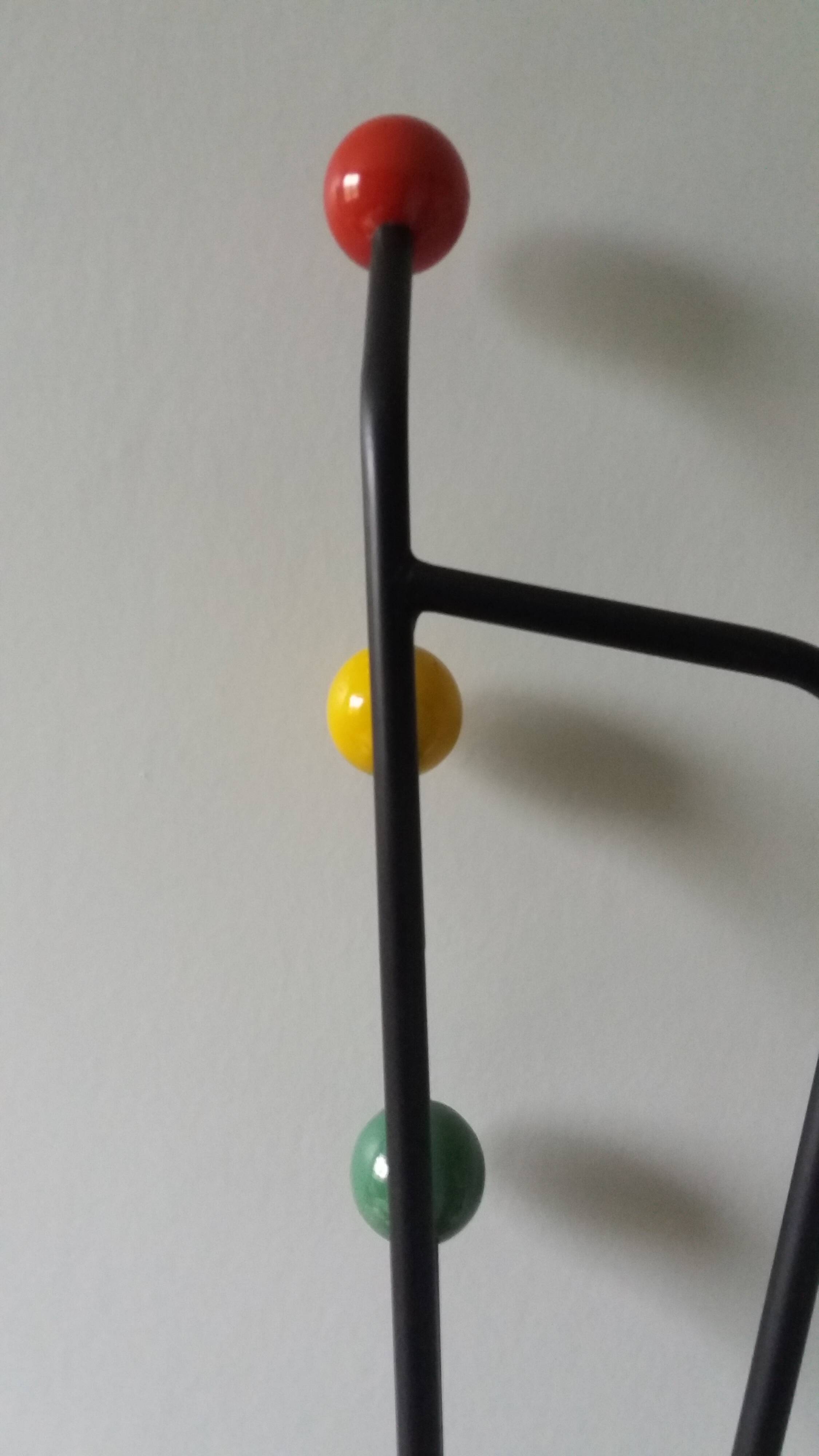 Vestiaire porte manteau boules de billard et miroir style Roger Feraud