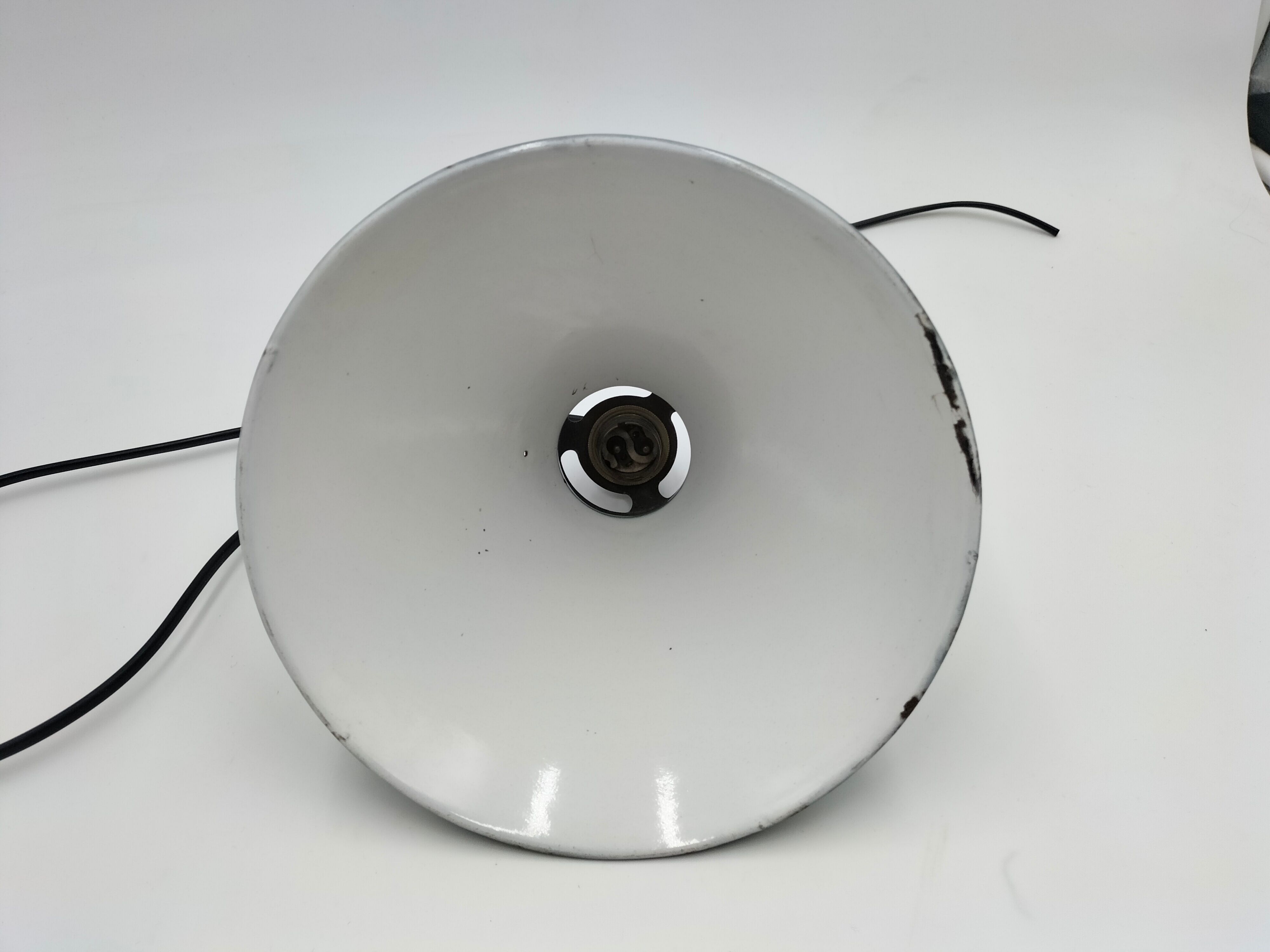 Suspension cone enamelled sheet metal