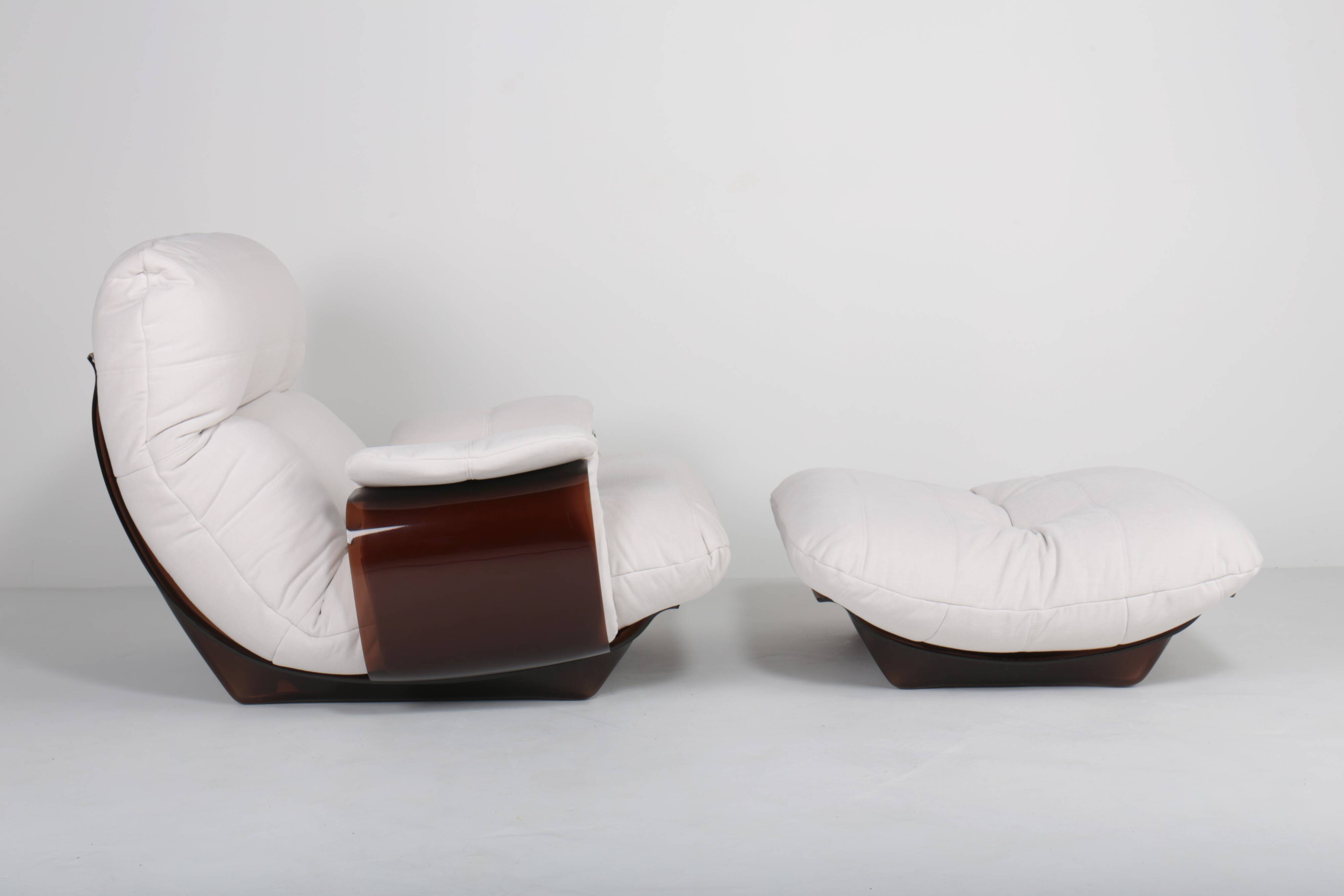 Armchair Marsala  with ottoman by Michel Ducaroy for Ligne Roset