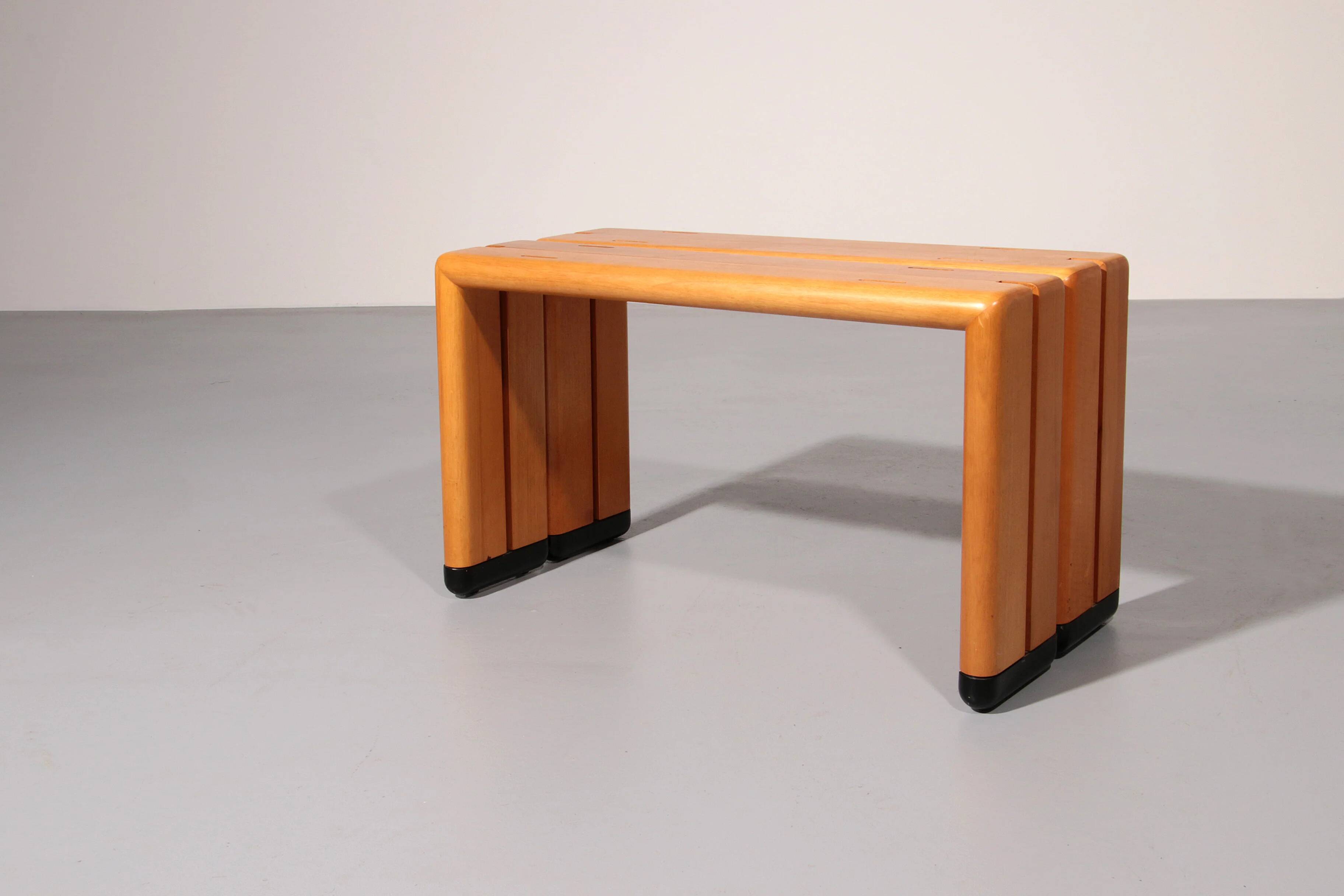 Bancs en hêtre italien des années 1960 – sièges intemporels du milieu du siècle