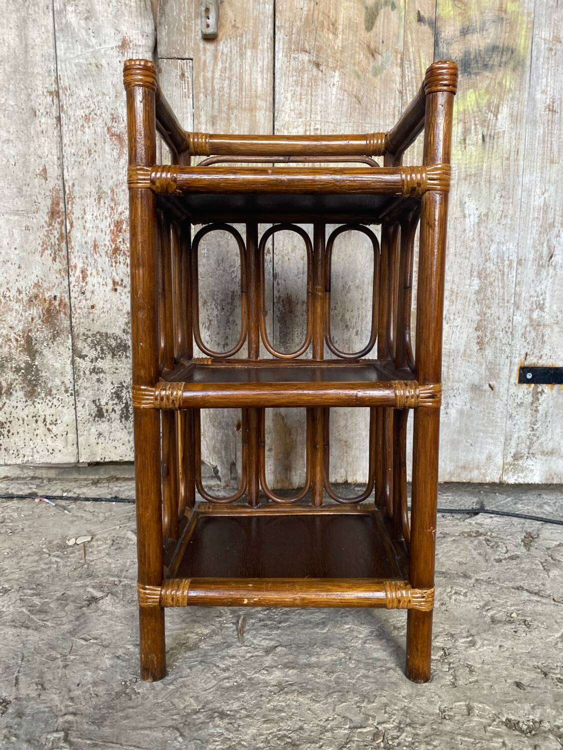 Vintage 1960s Rattan Shelf Unit with 3 Shelves #D621