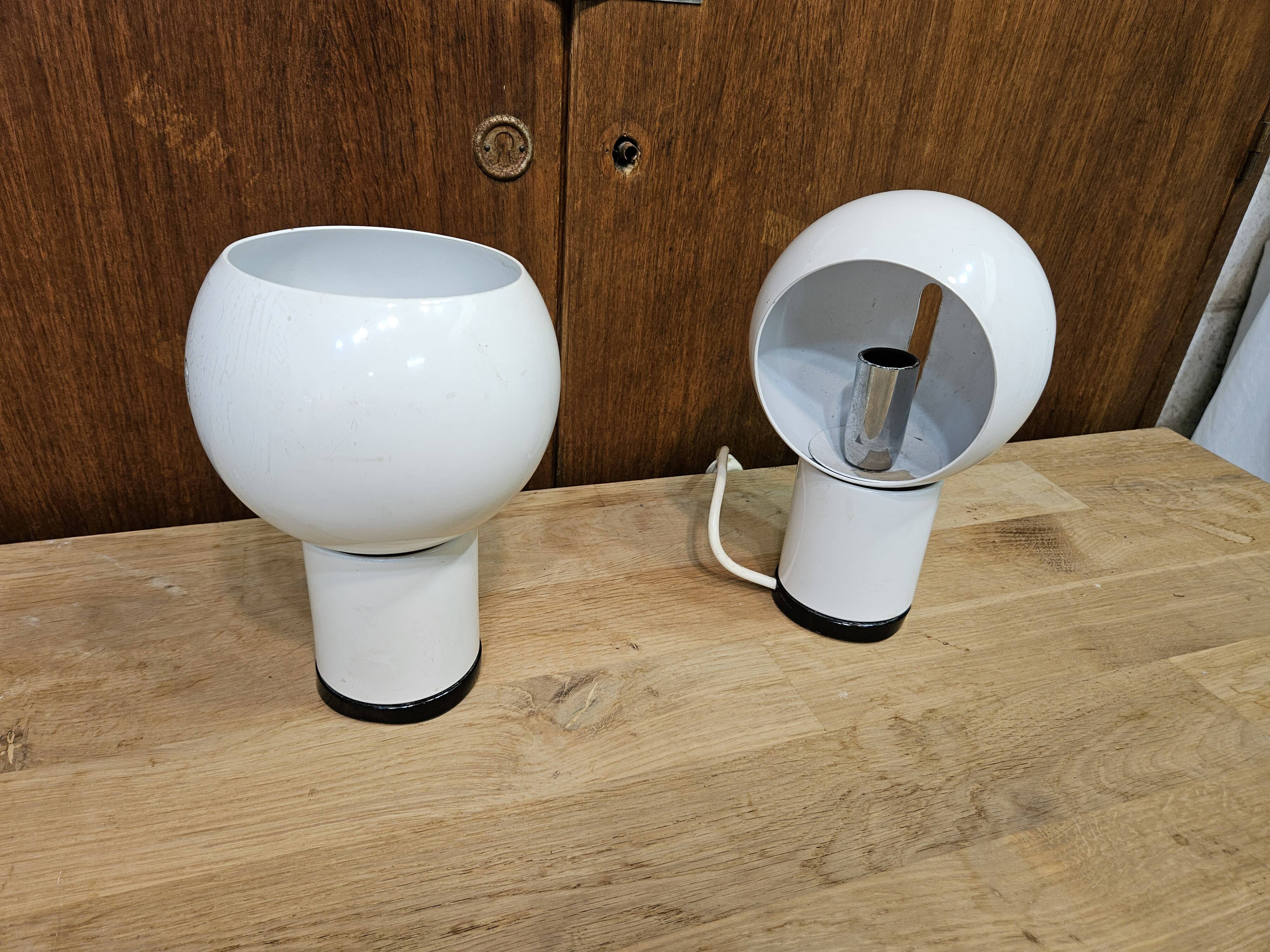 Pair of Italian design bedside lamps 1970 Valenti