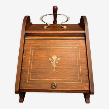 Charbonniere 1900 in oak and brass