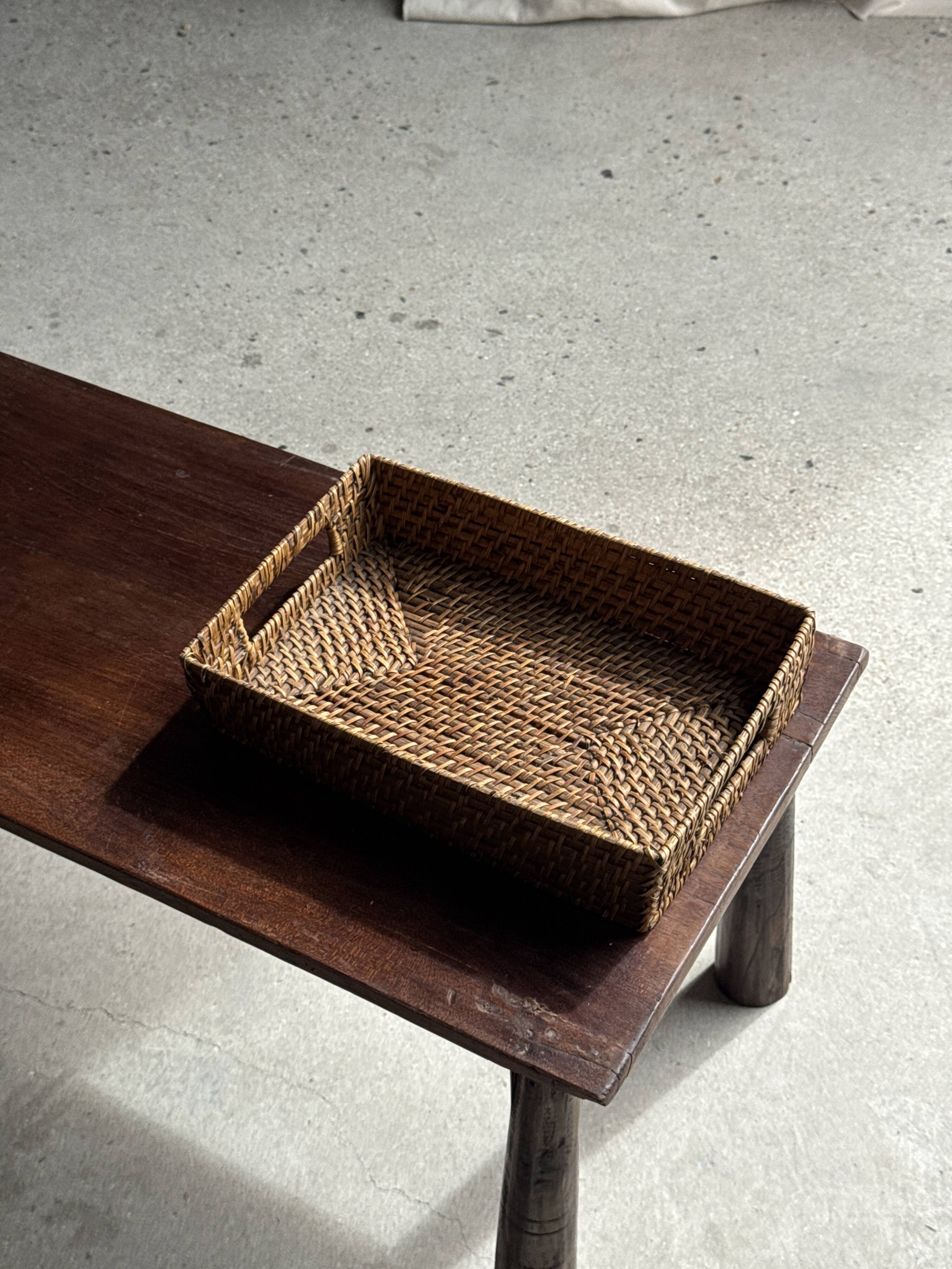 Rectangular woven wicker basket L32 W20 H8 cm