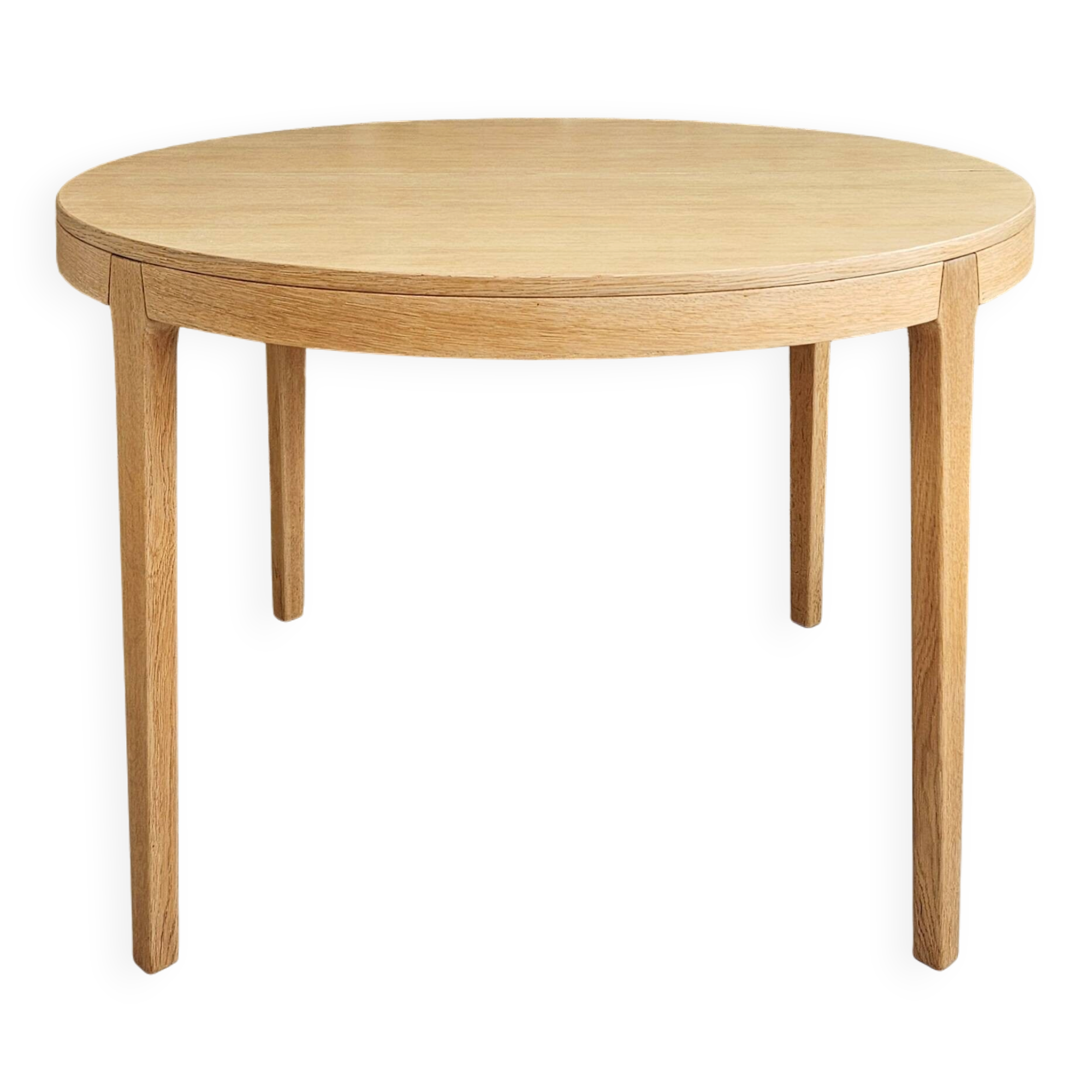 Round table