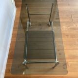 Table basse design en chrome et verre fumé années 60-70