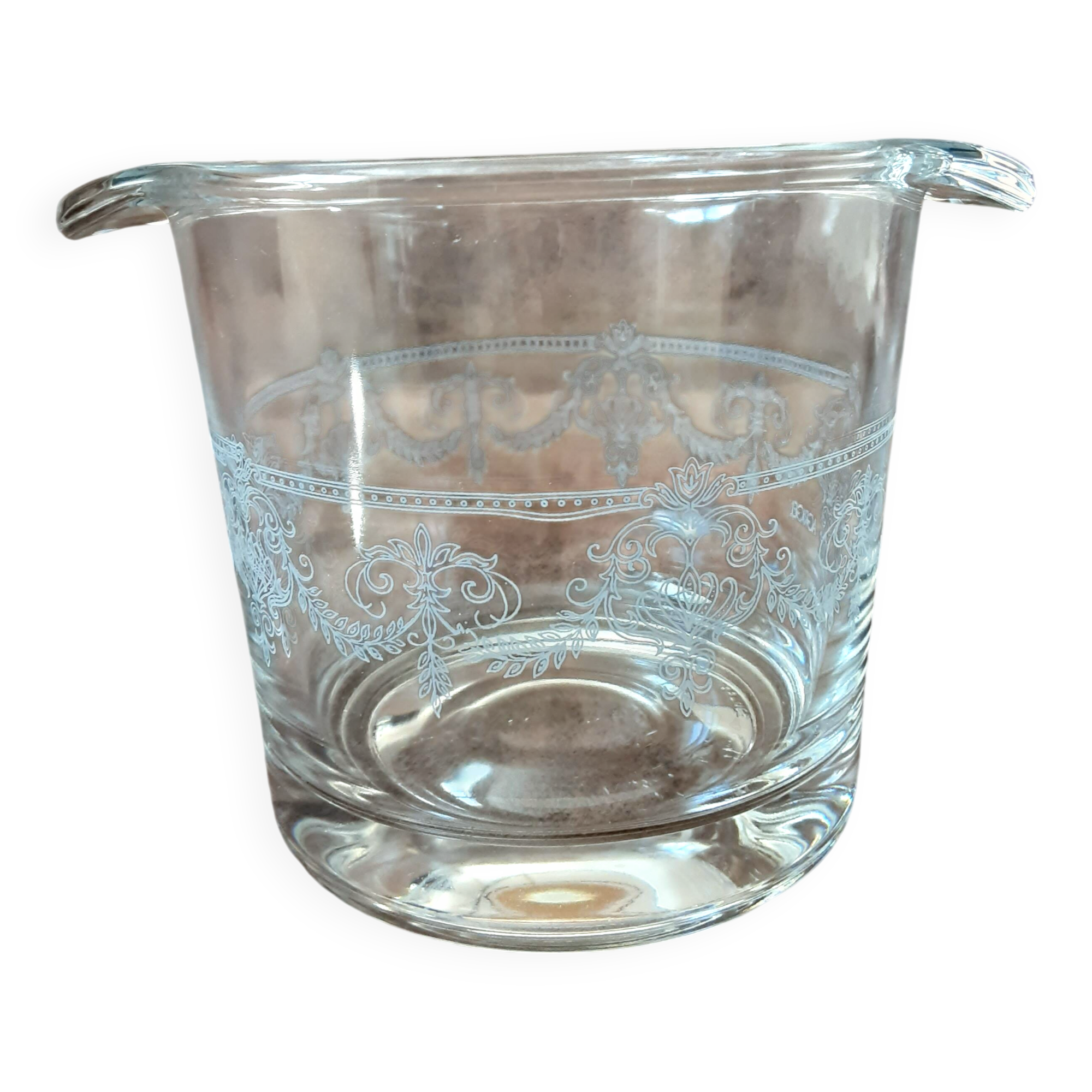 Ice bucket. Glass
