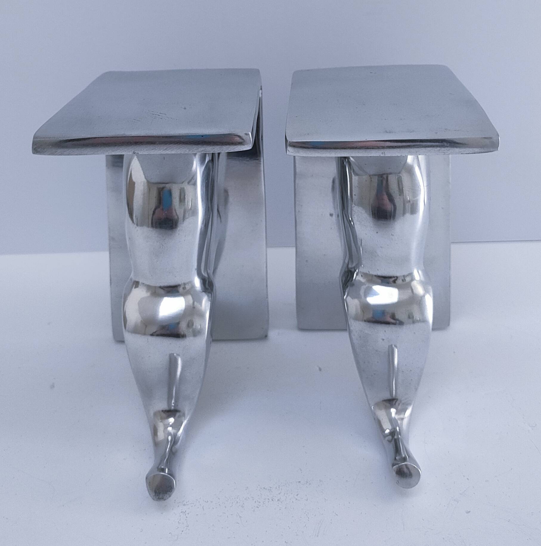 pair of stylised elephant bookends made of aluminium