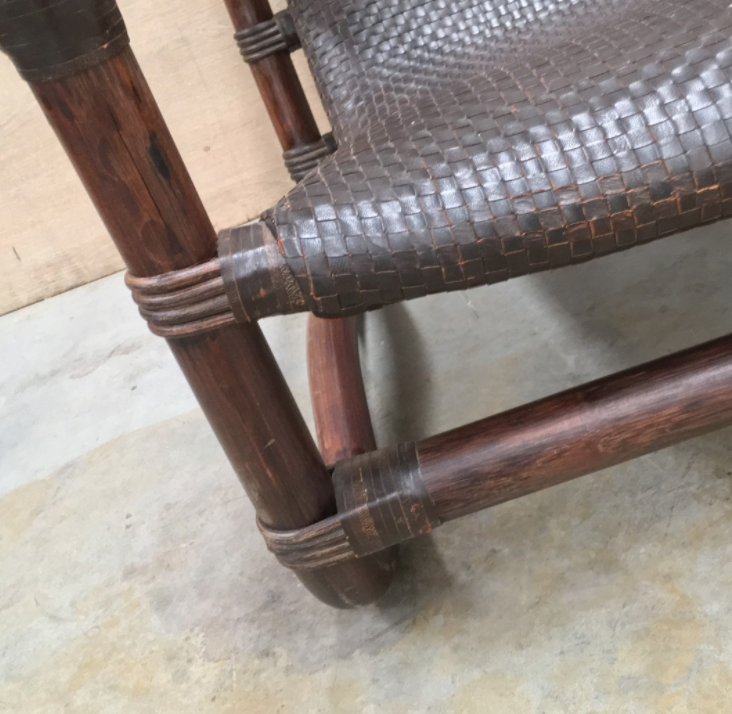 Fauteuil en bambou et en cuir