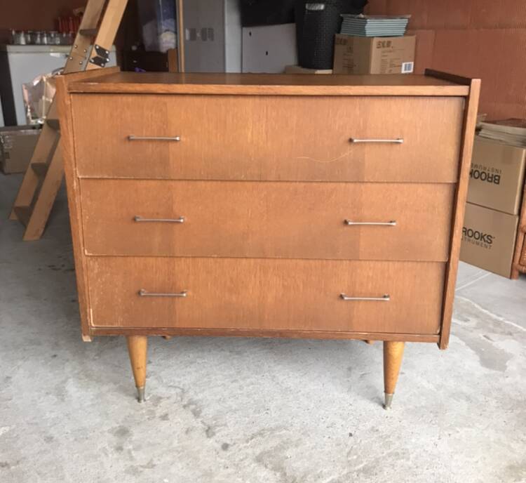 Vintage chest of drawers