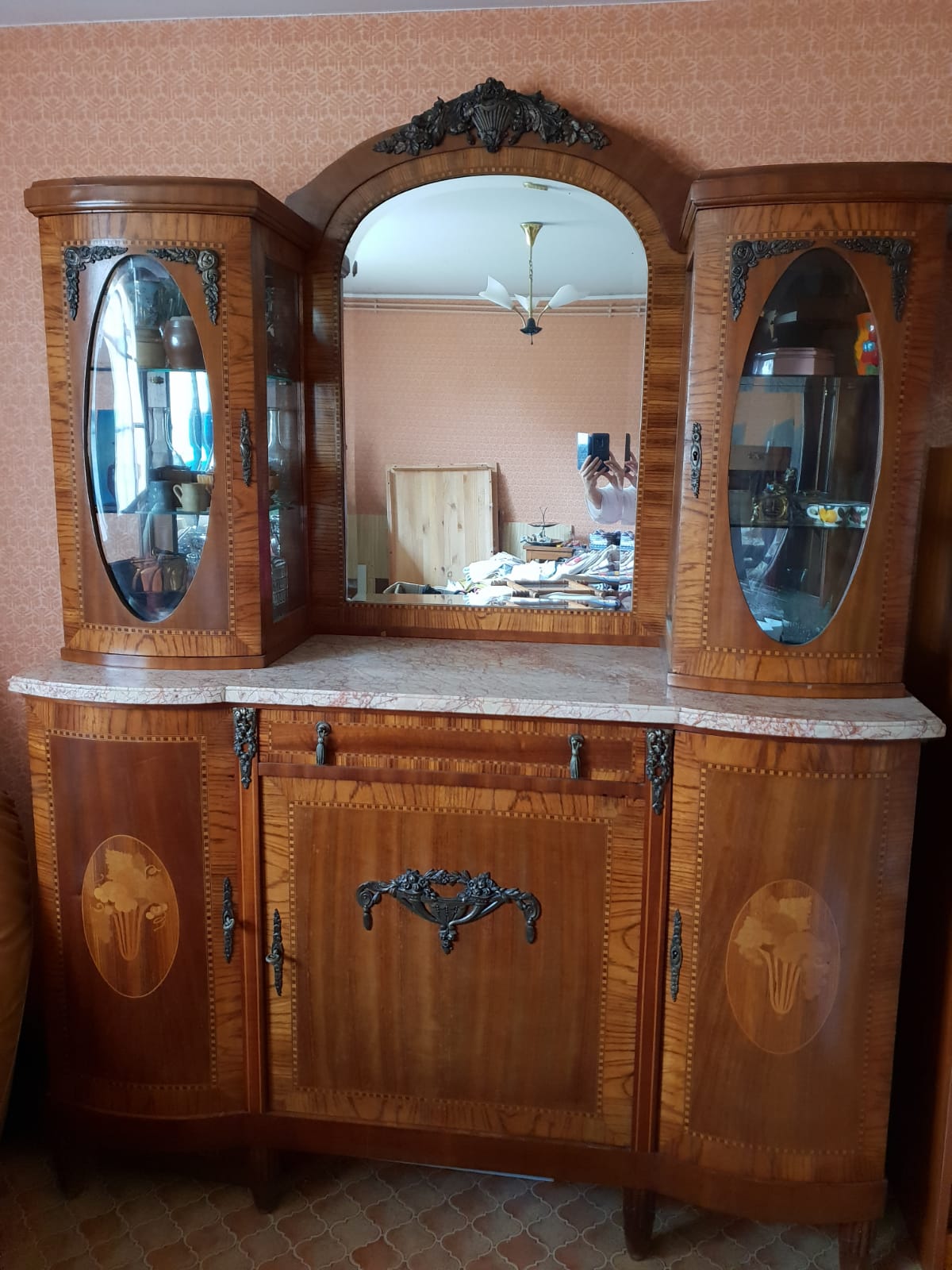Art Deco showcase sideboard in merisier et zebrano