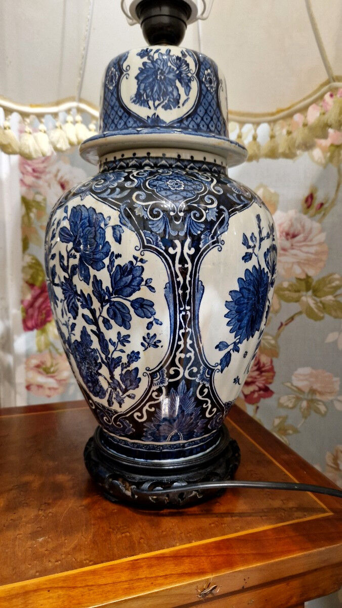 20th-century ceramic lamp