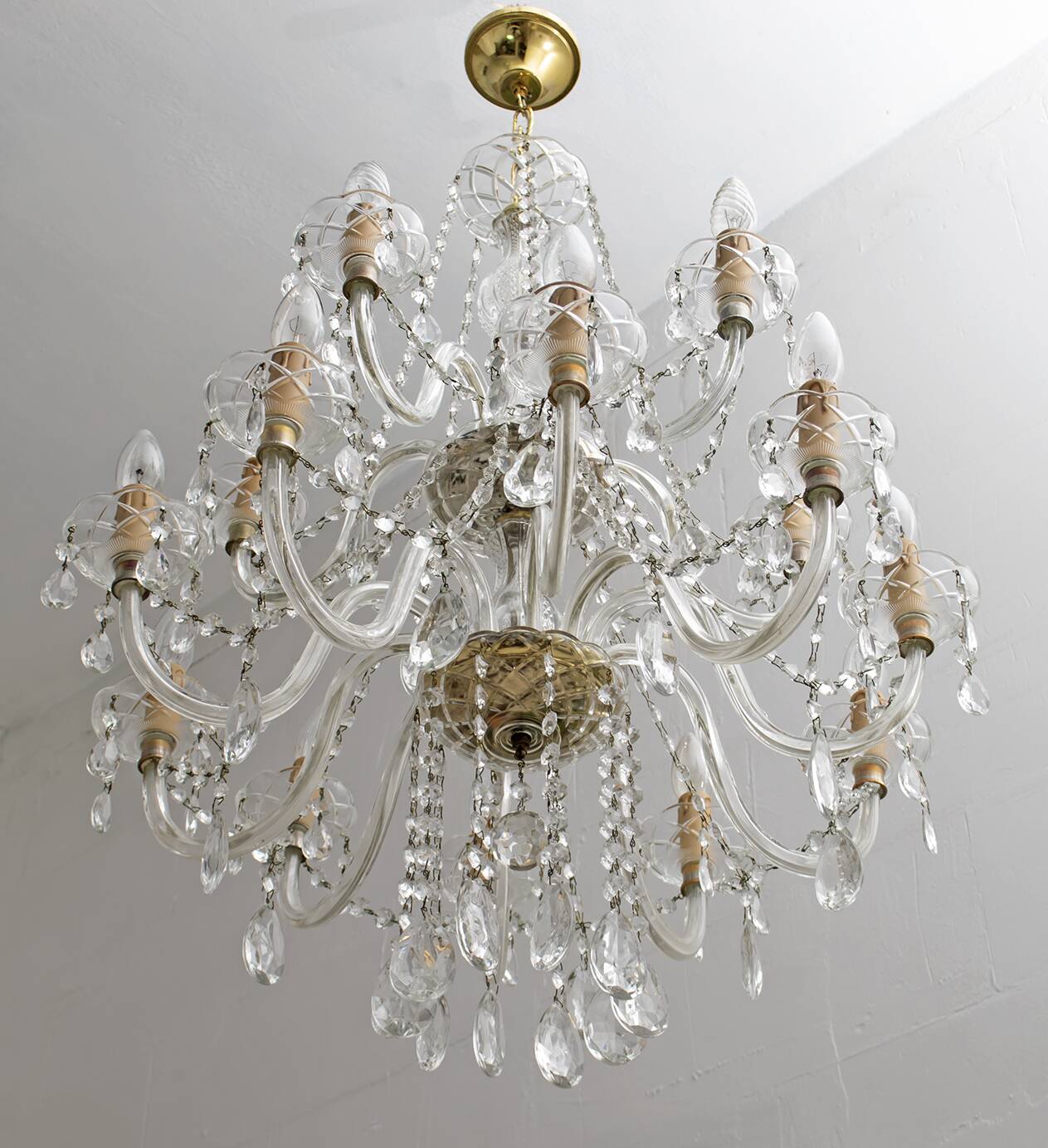 Maria Theresa Mid-Century Modern Italian 15-Light Crystal Chandelier, 1950s