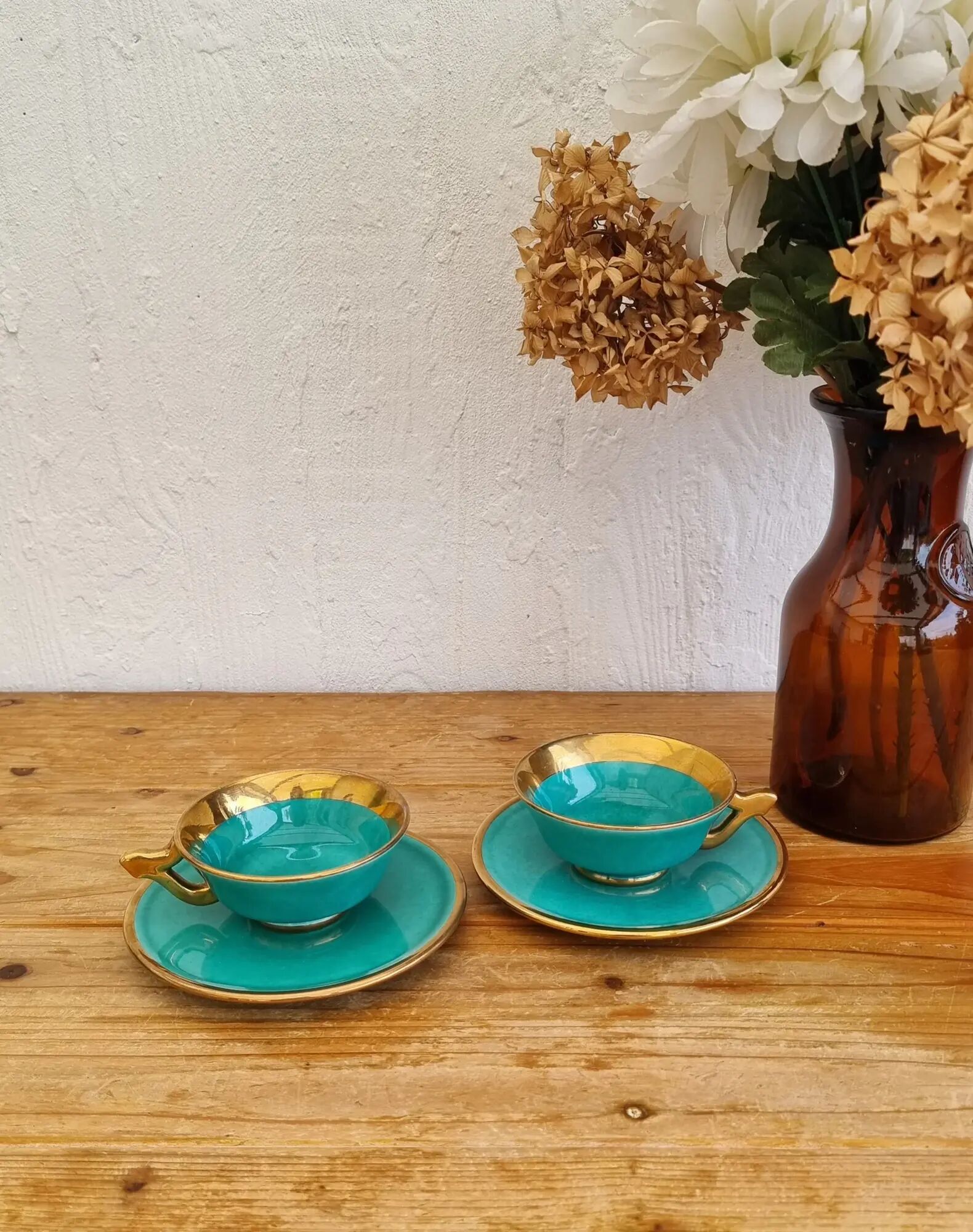 Vintage coffee cup duo Magda turquoise and gold Made in France