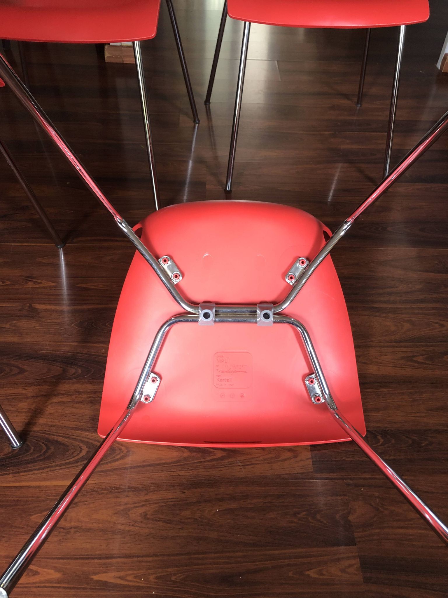 Set of 4 Kartell Maui chairs by Vico Magistretti