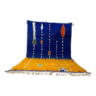 Traditional Berber Moroccan rug 250cm x 150cm