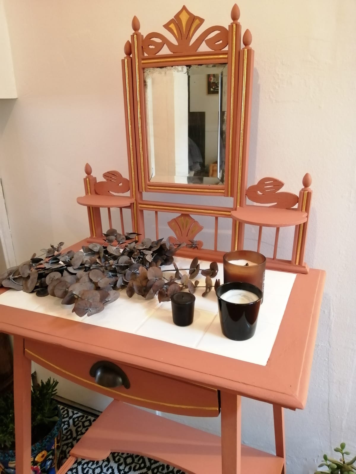 Coiffeuse polychromie et dorure