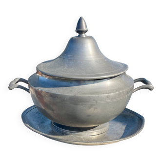 Metal tureen