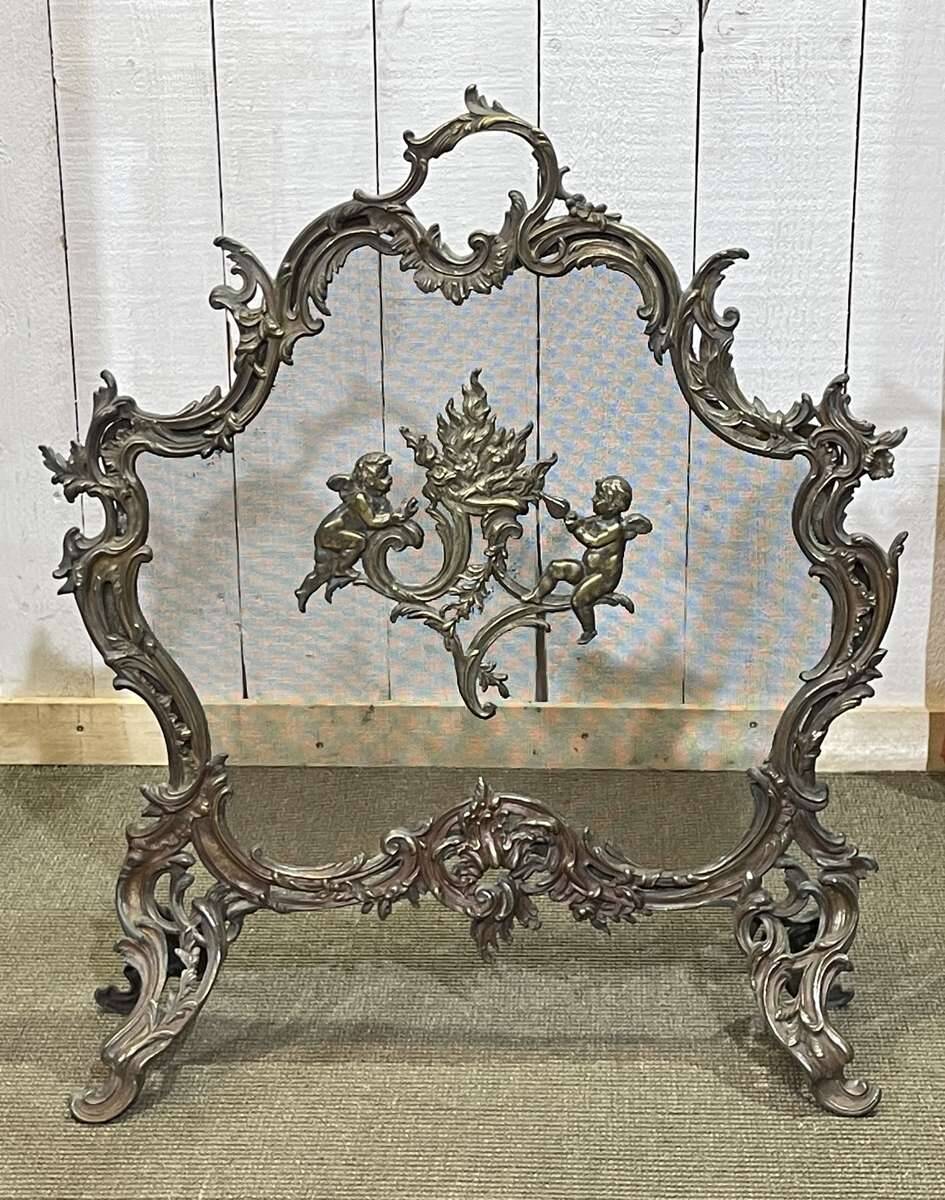 Pare-feu Louis XV fin XIXème en bronze doré