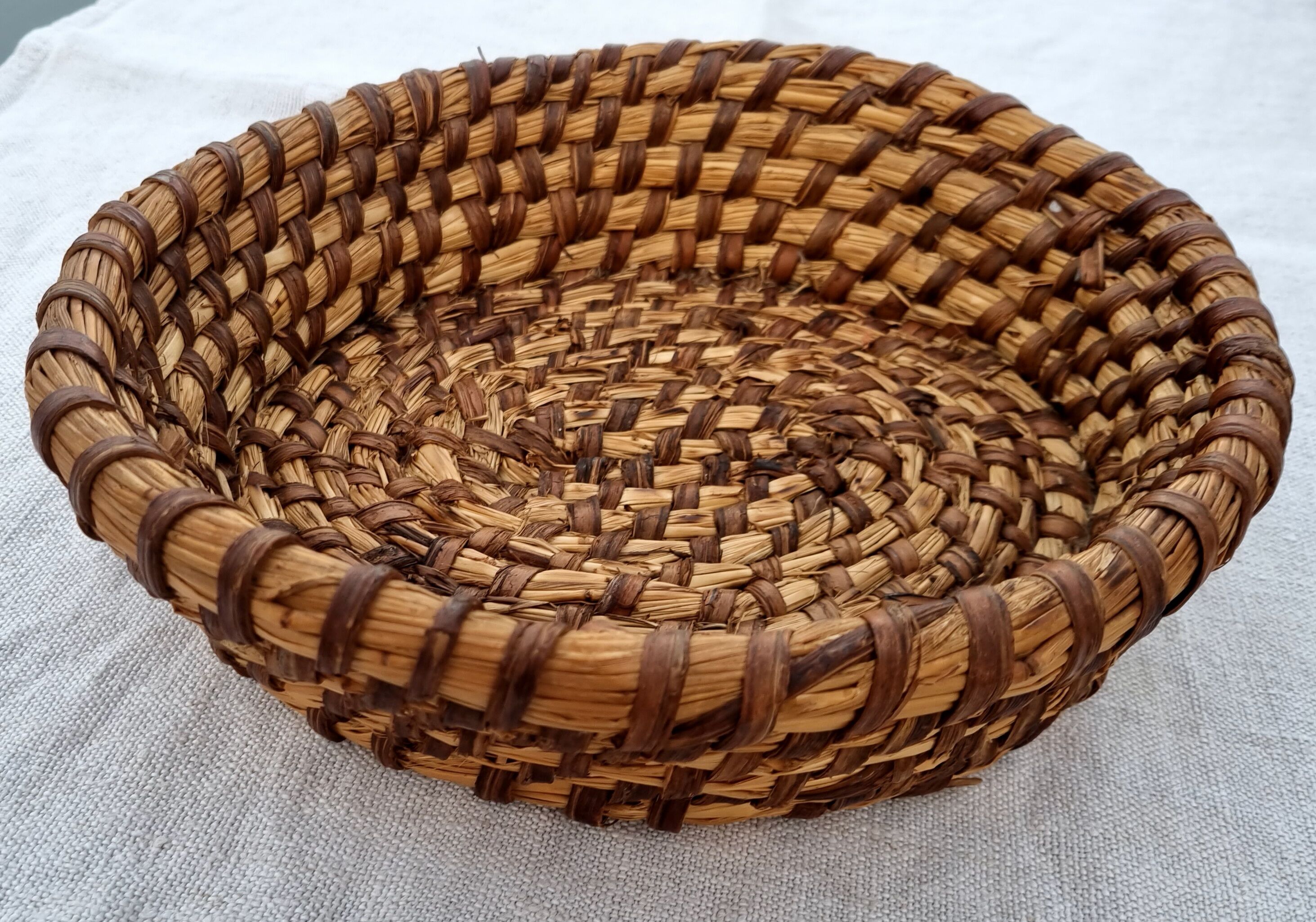 Straw basket