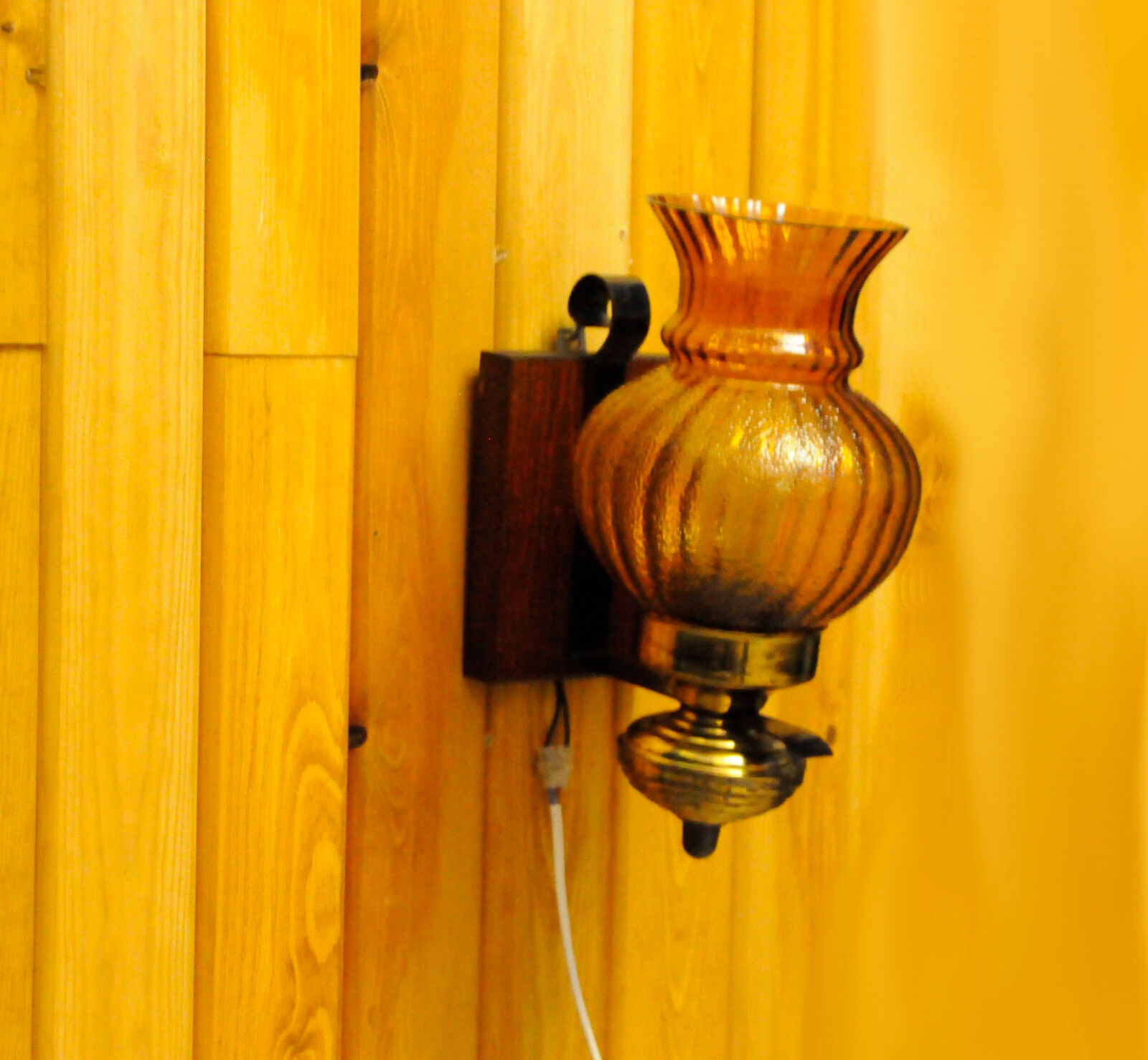 Scandinavian Vintage Wall Lamp