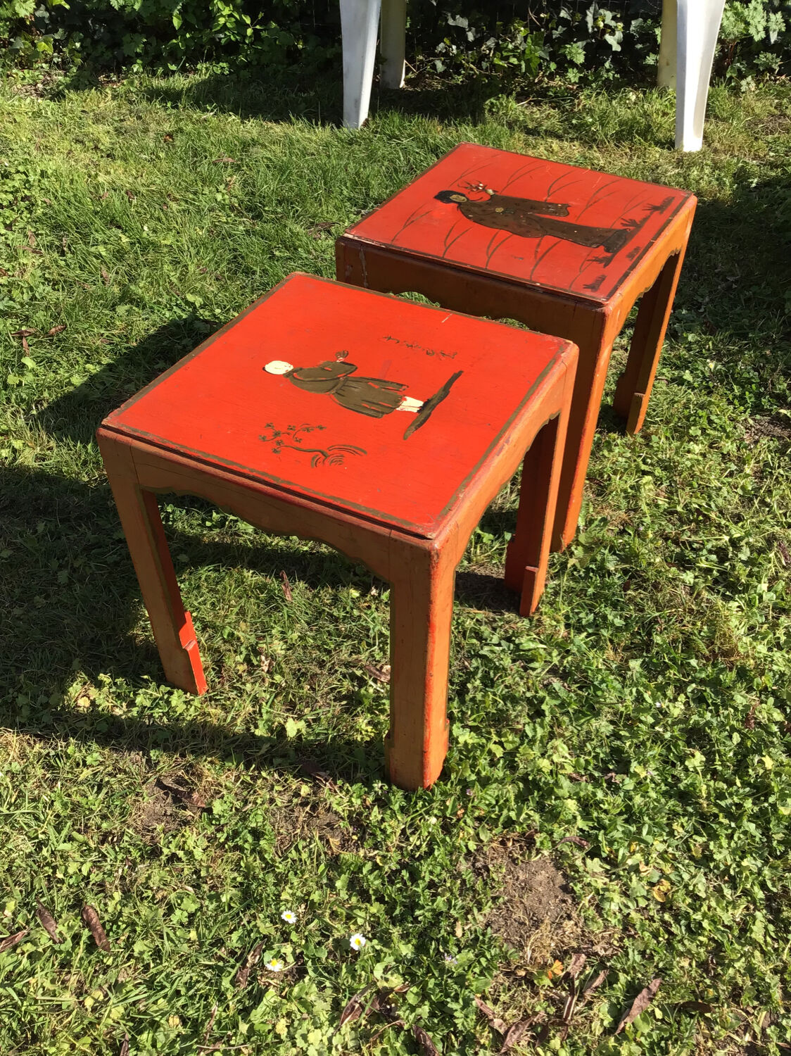 Pair of tables