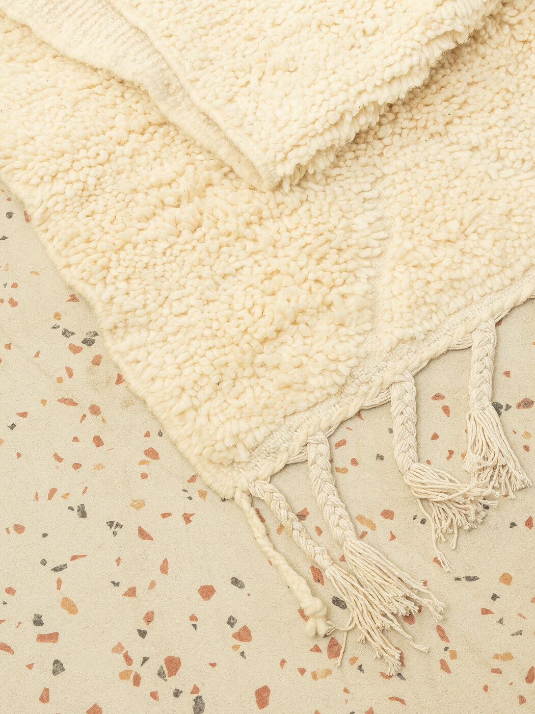 Riverlands, berber rug, 210 x 305