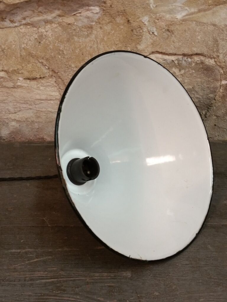 Industrial hanging lamp