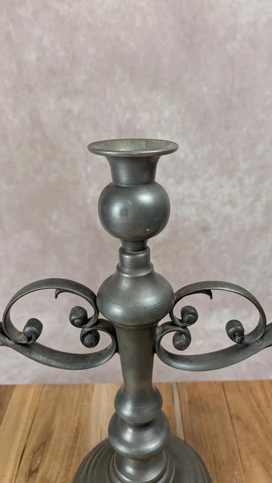 Antique chandelier in stamped tin – 3 branches