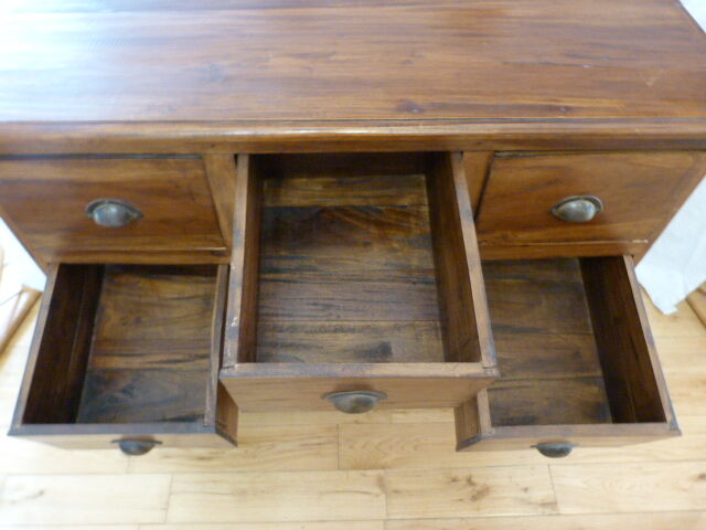 Colonial style dresser