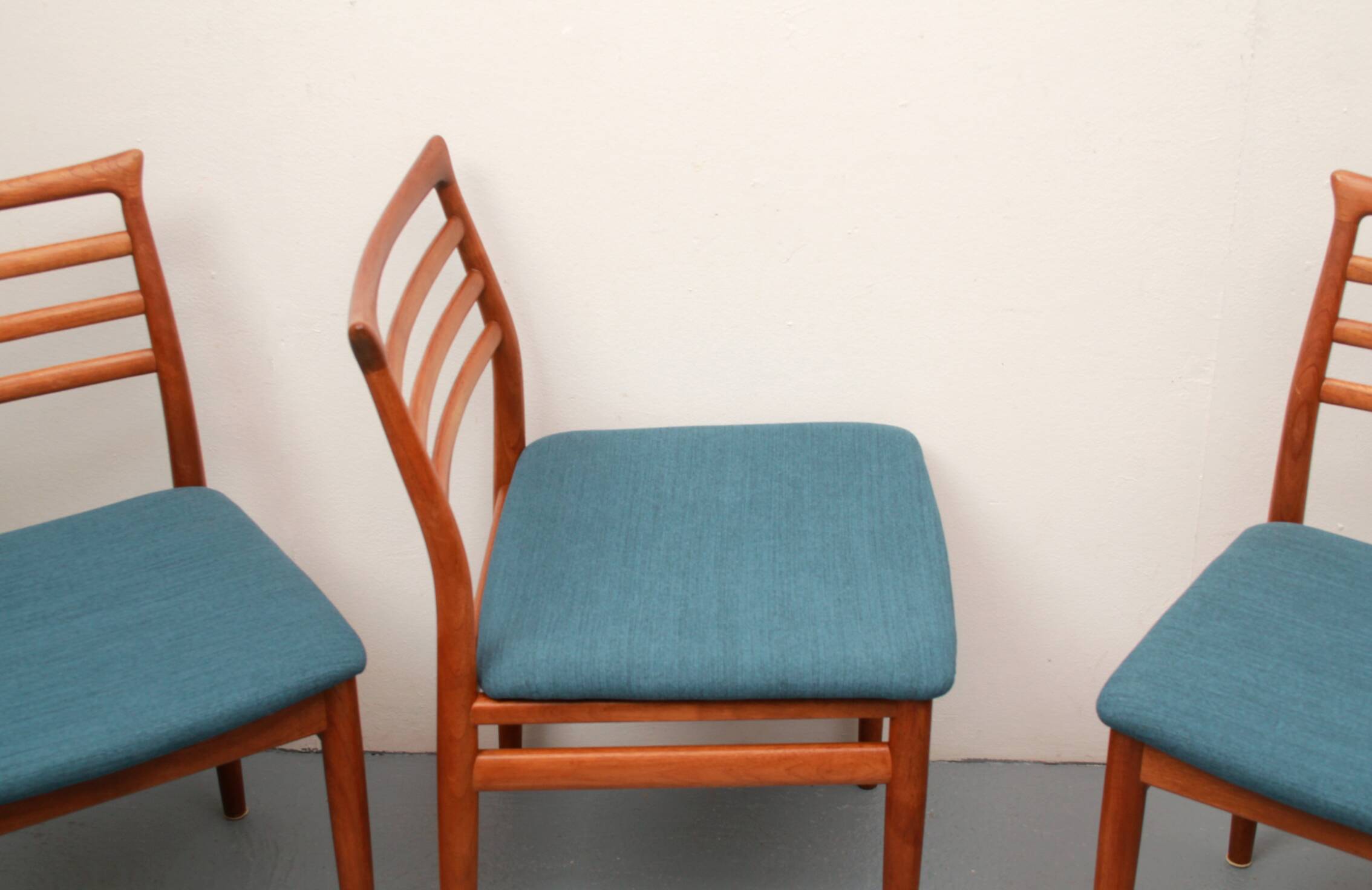 Set of 4 diningchairs teak, Erving Harland for Soro Chairs