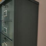 Strafor metal valve cabinet